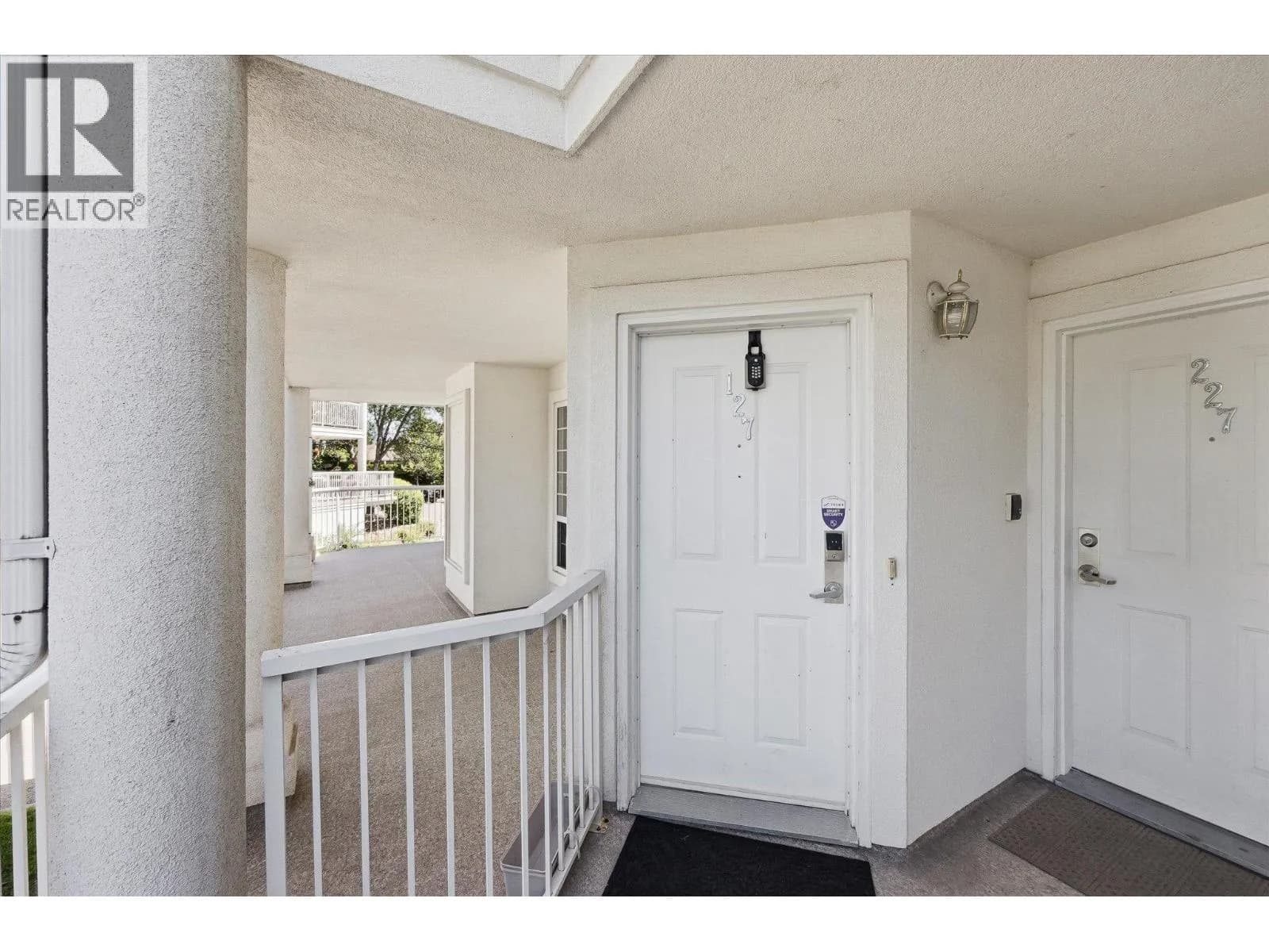 #127 1200 Cameron Avenue, Kelowna, BC photo 5