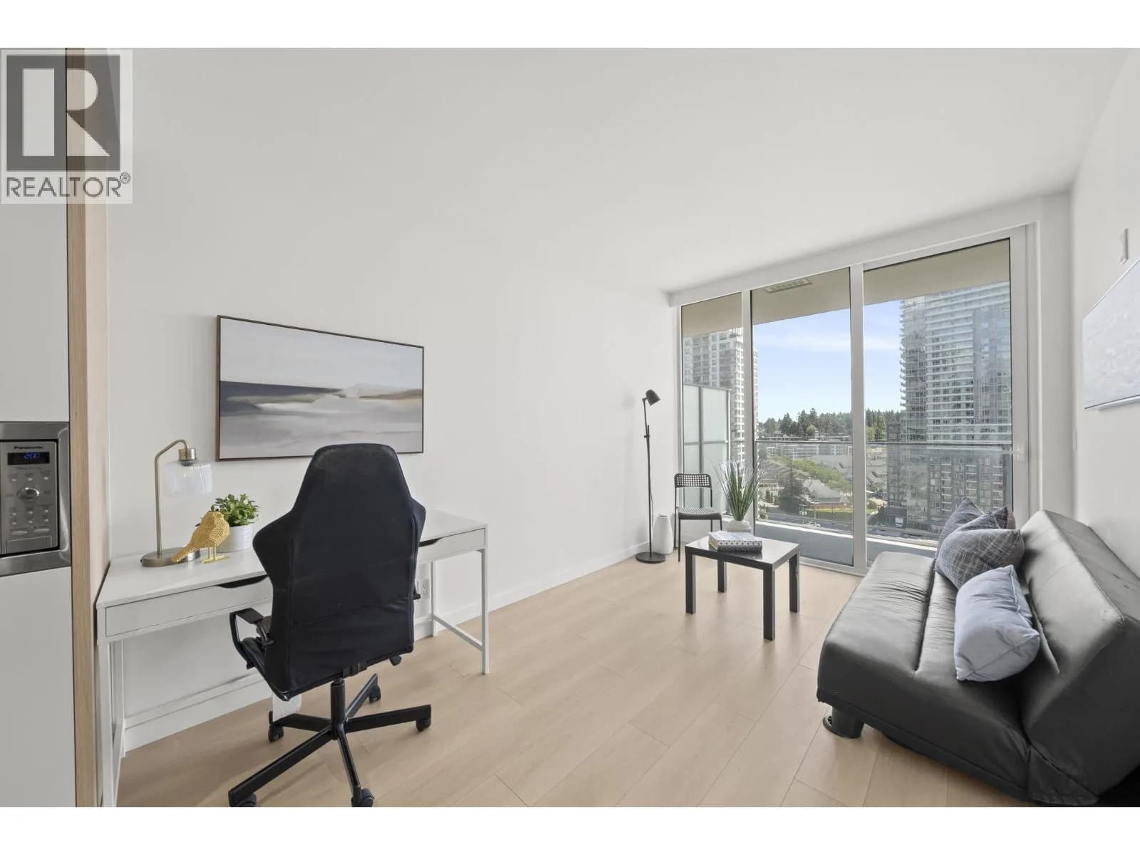 #1307 567 CLARKE ROAD, Coquitlam, BC photo 5