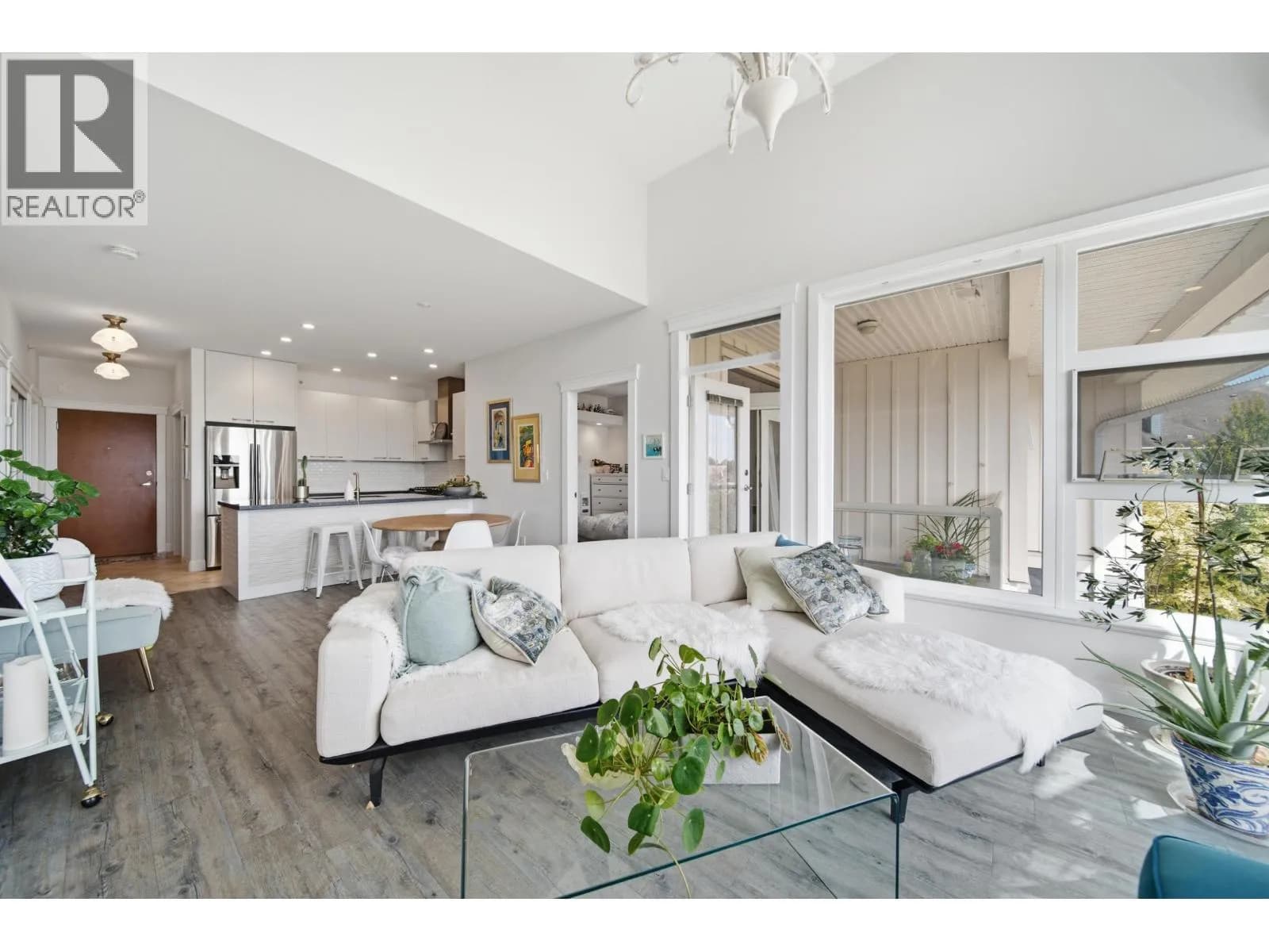 #404 4600 WESTWATER DRIVE, Richmond, BC photo 4