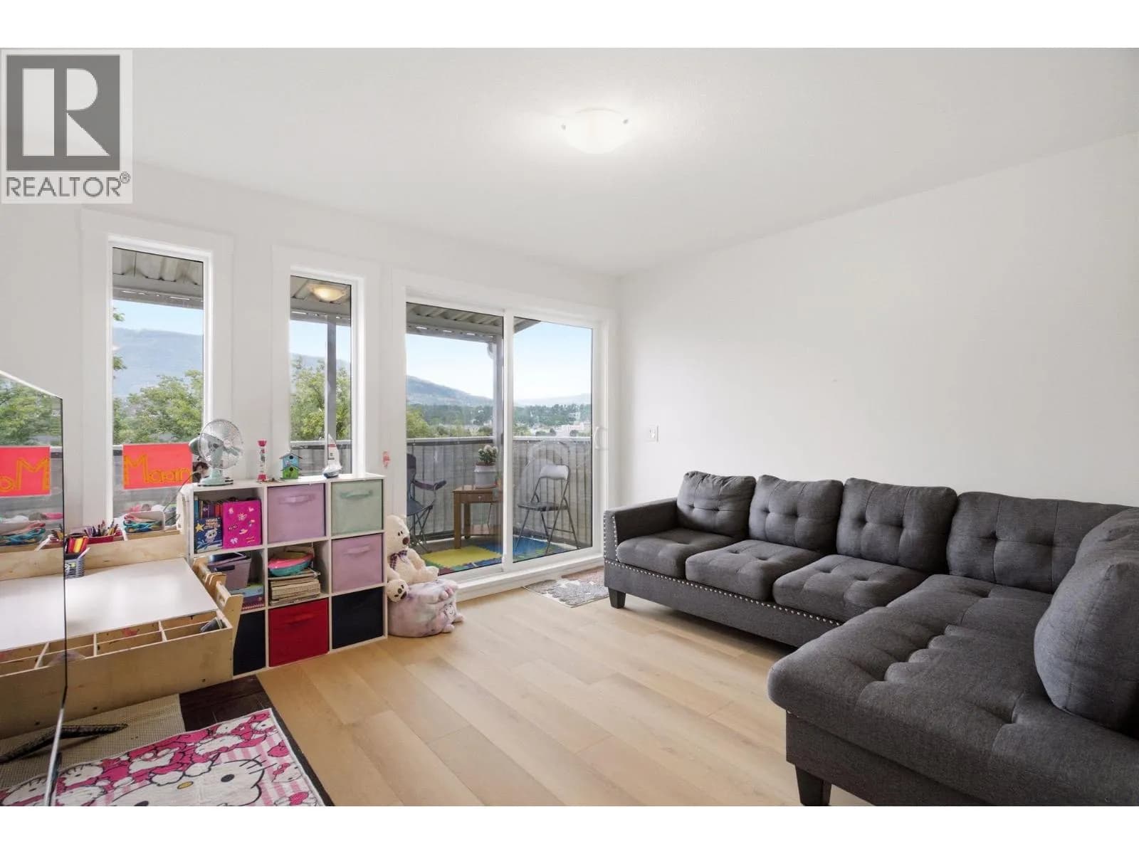 #207 4004 34 Street, Vernon, BC photo 4