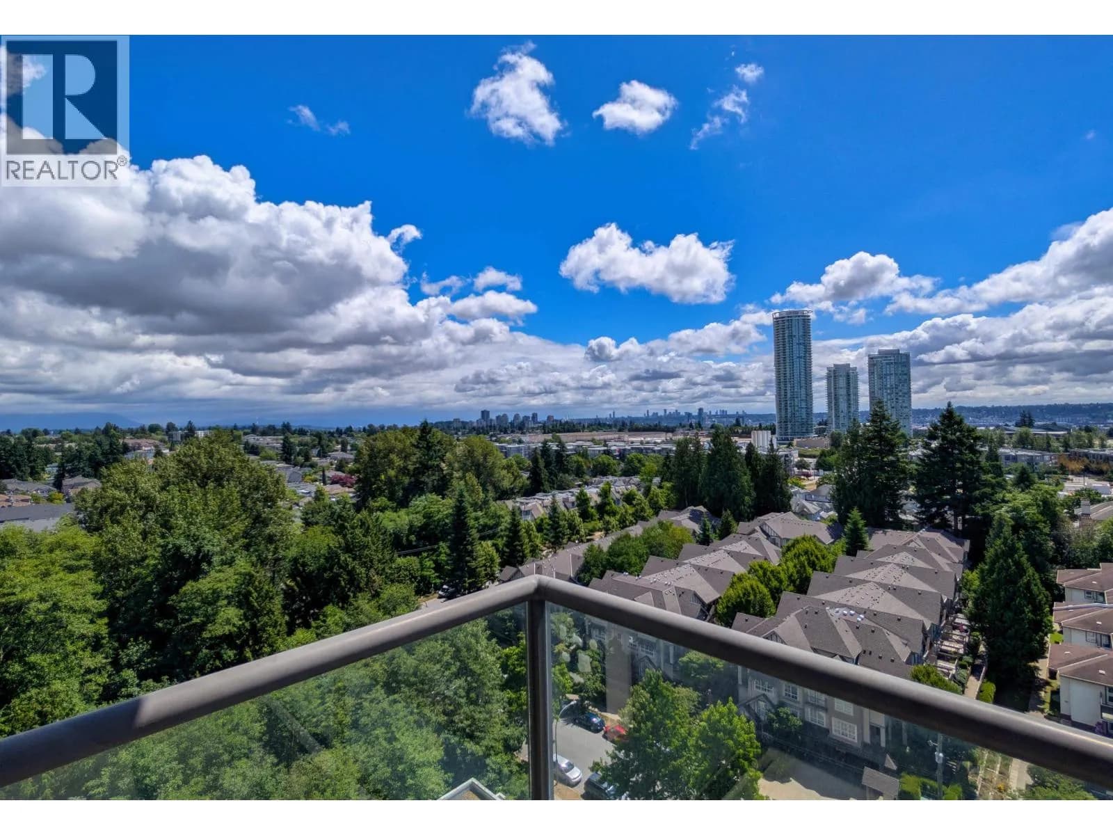 #1707 7088 18TH AVENUE, Burnaby, BC photo 4