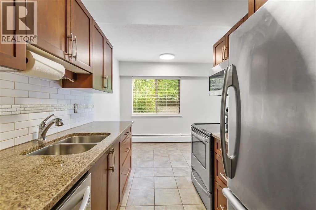 #112 590 WHITING WAY, Coquitlam, BC photo 3