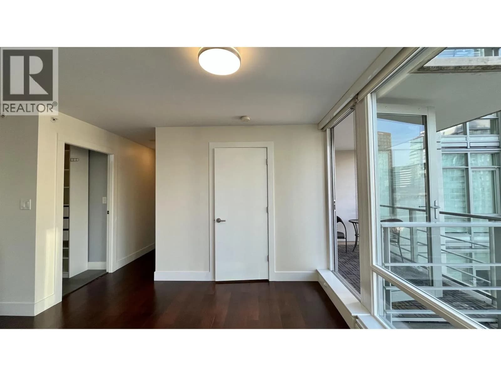 #1107 565 SMITHE STREET, Vancouver, BC photo 5
