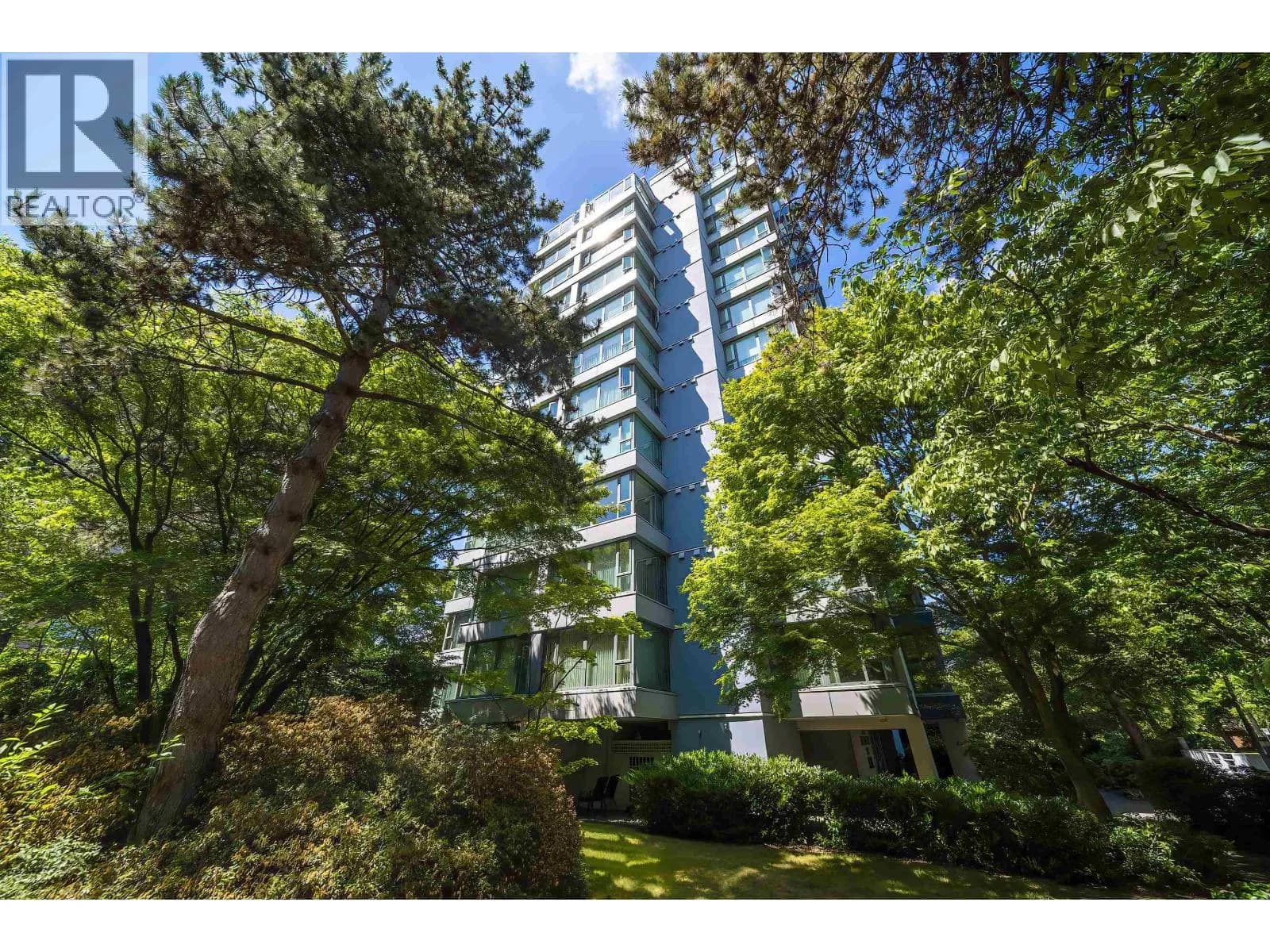 5425 YEW STREET, Vancouver