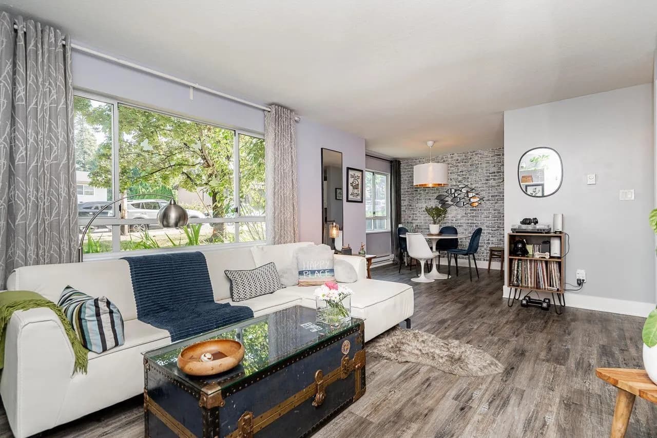 15991 THRIFT AVENUE, White Rock