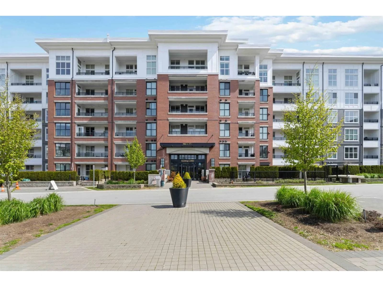 8150 207 STREET, Langley