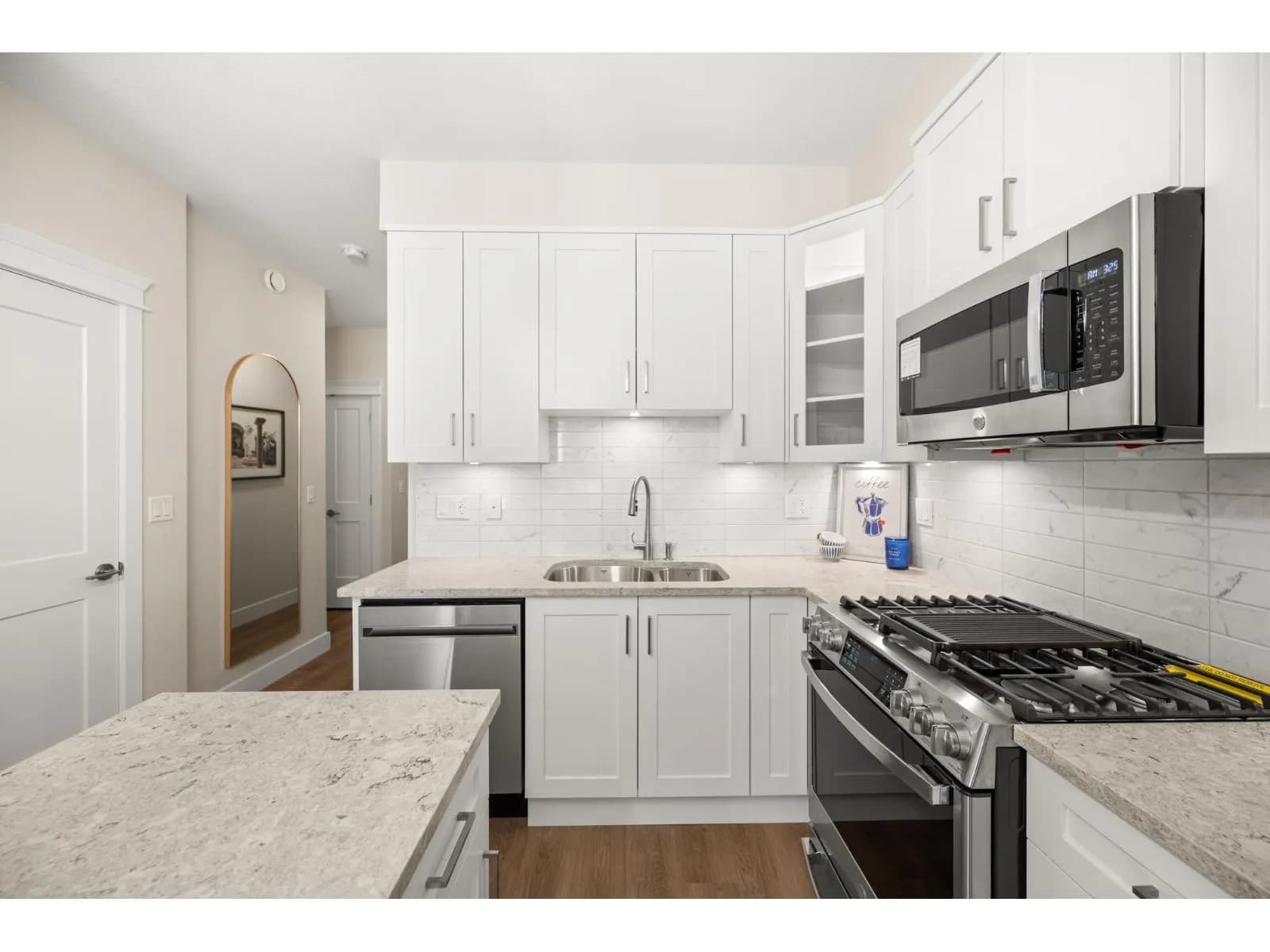 #614 13757 108 AVENUE, Surrey, BC photo 2