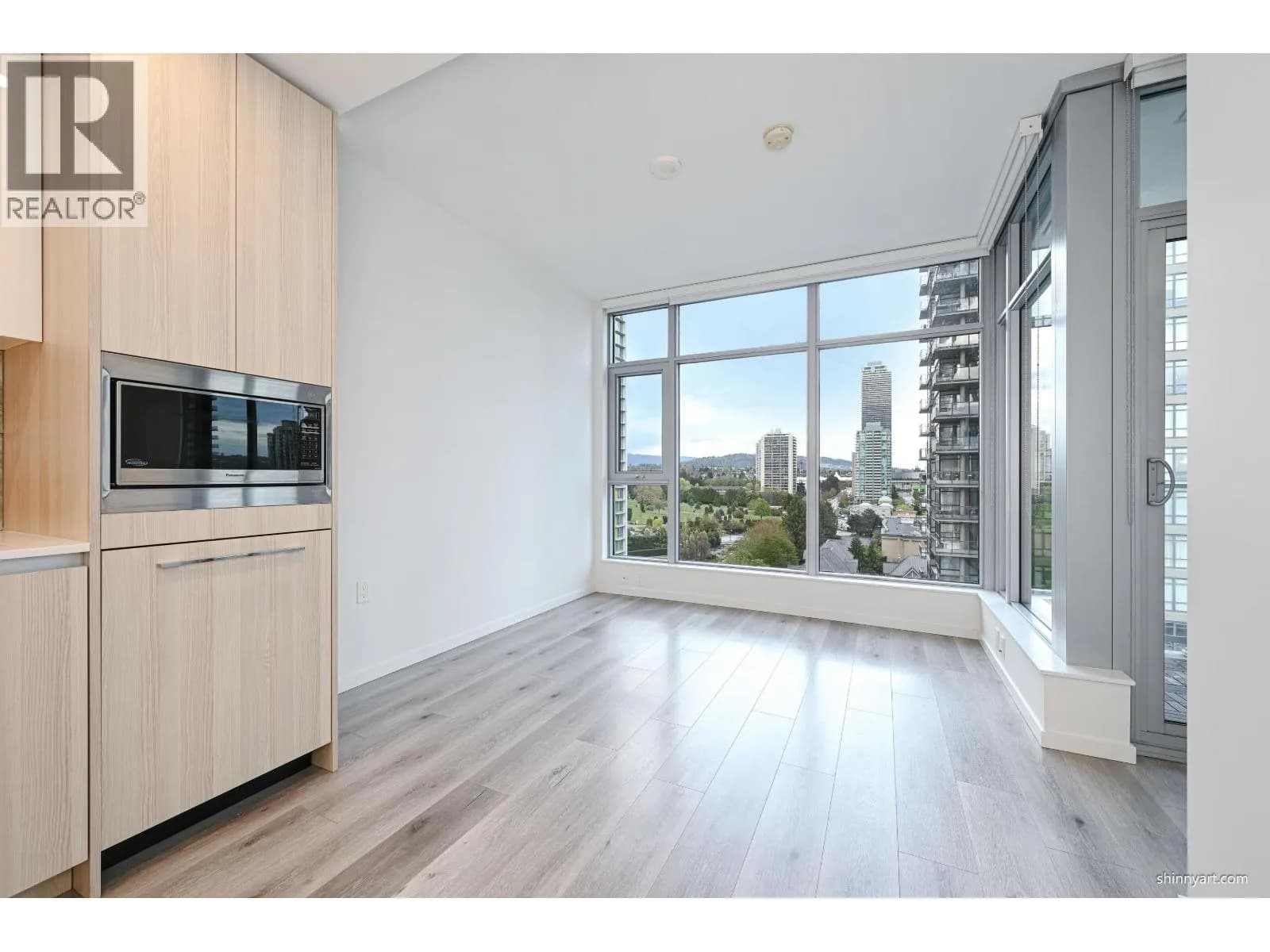 #1303 1888 GILMORE AVENUE, Burnaby, BC photo 5