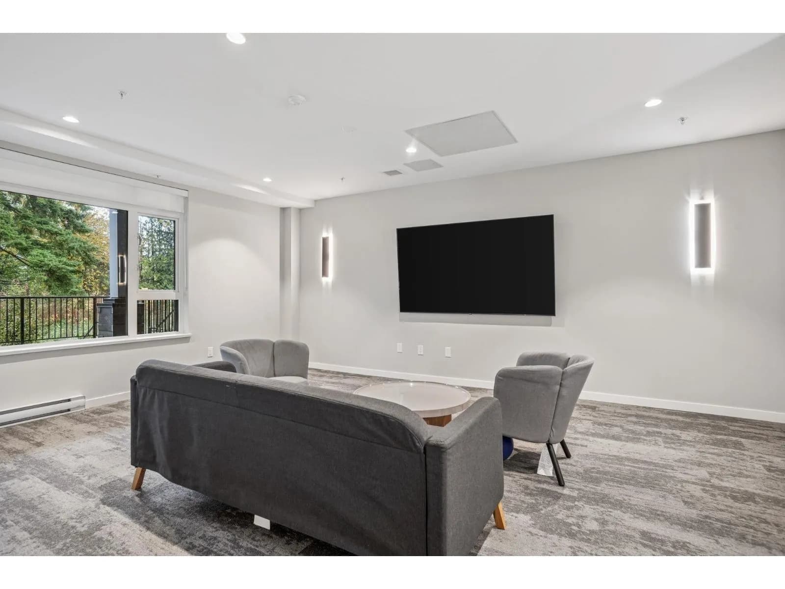#507 14257 103A AVENUE, Surrey, BC photo 3