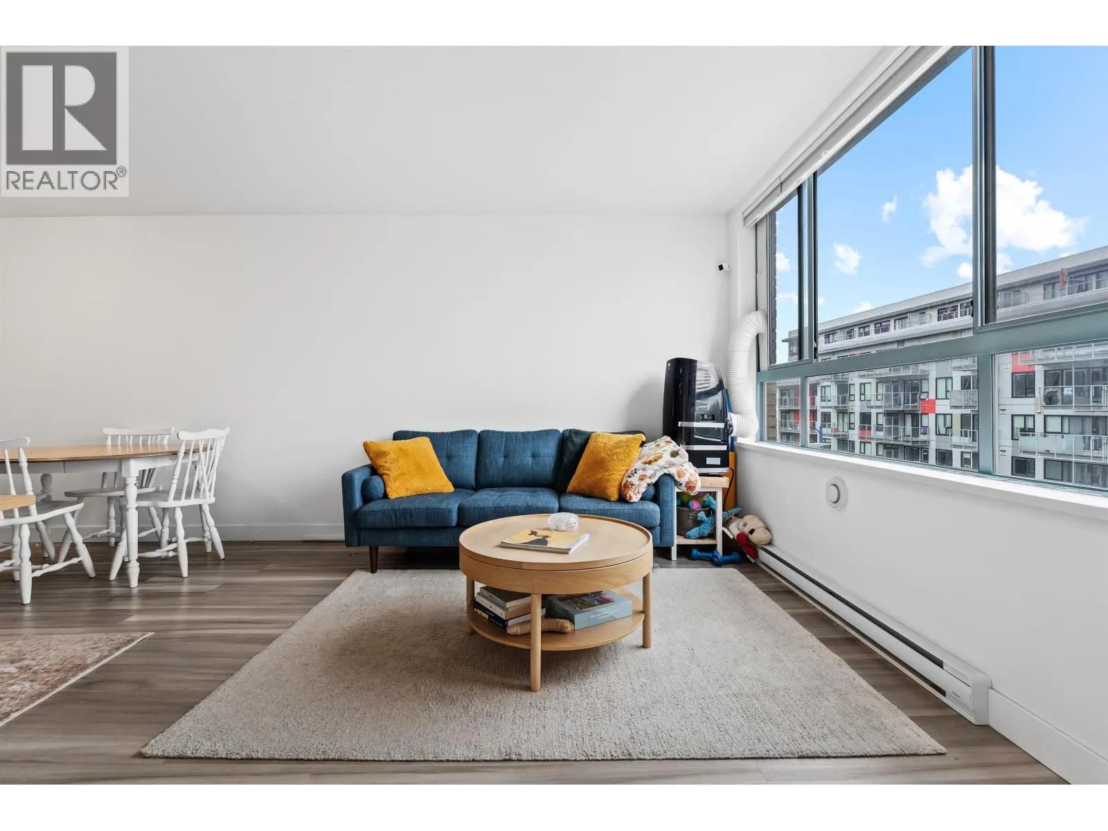 #302 5818 LINCOLN STREET, Vancouver, BC photo 3