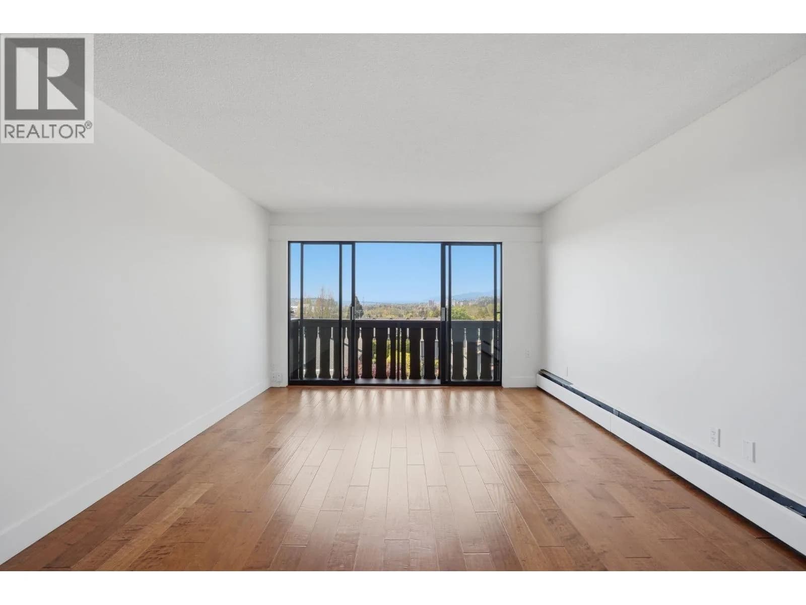 #314 1345 CHESTERFIELD AVENUE, North Vancouver, BC photo 5