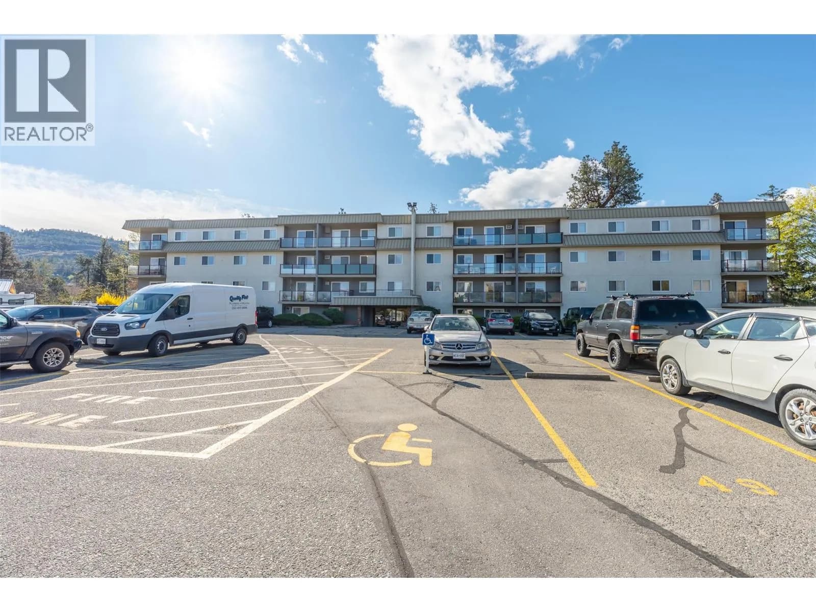 #104 110 Skaha Place, Penticton, BC photo 2