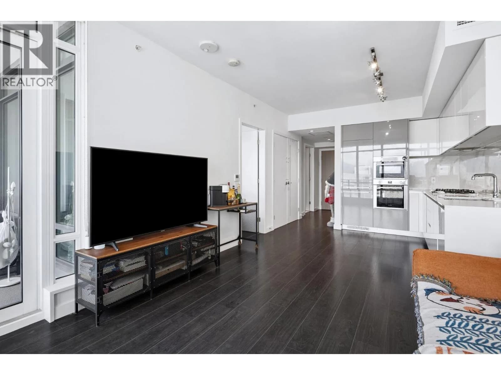 #2903 2085 SKYLINE COURT, Burnaby, BC photo 4