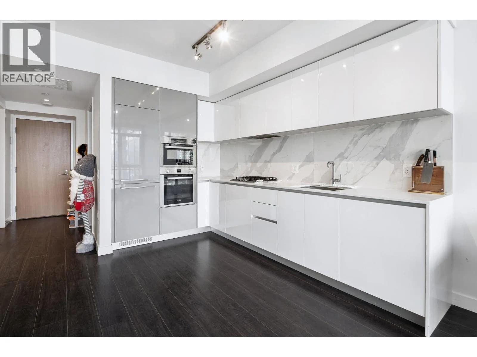 #2903 2085 SKYLINE COURT, Burnaby, BC photo 5