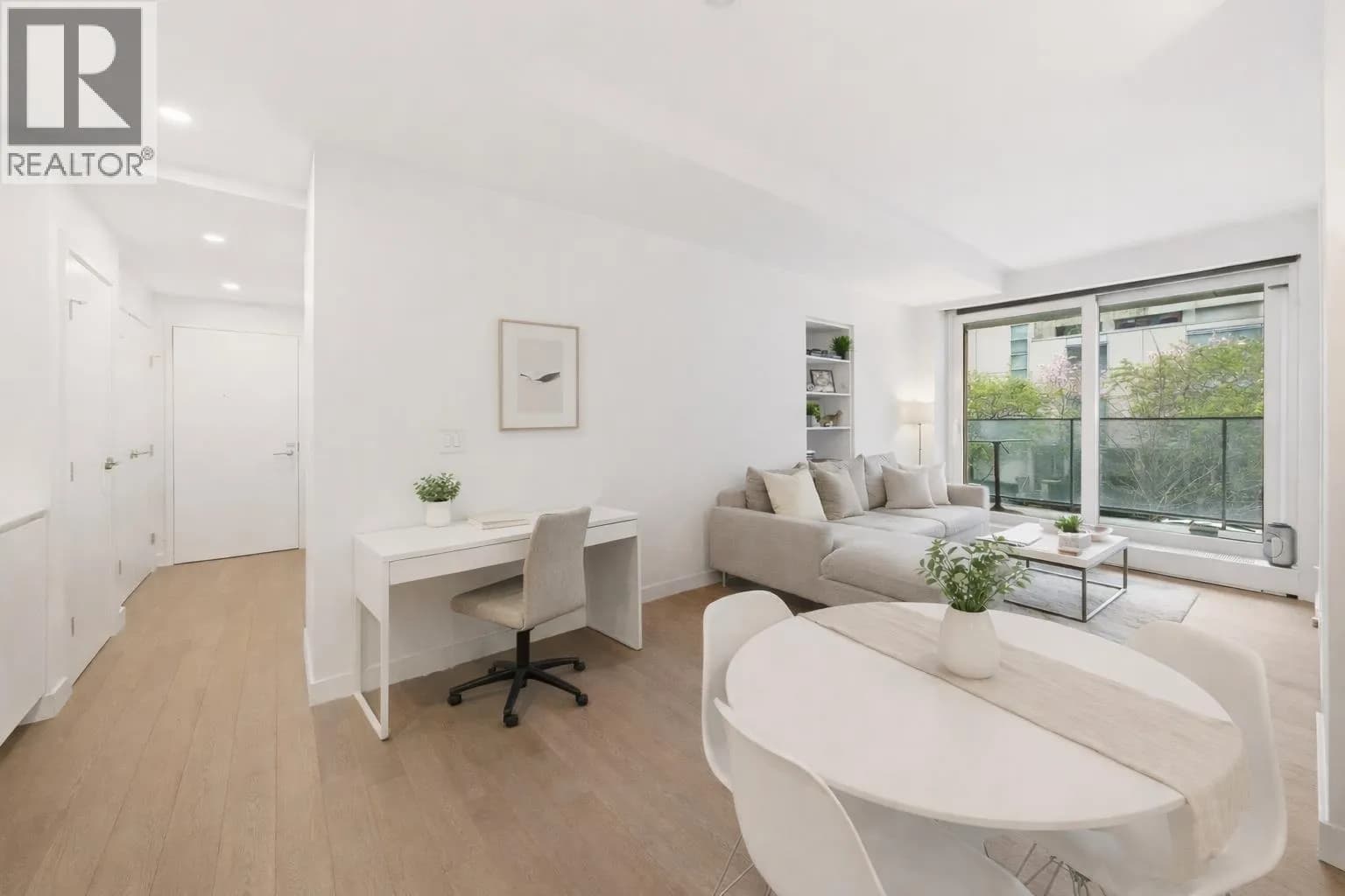 #306 1480 HOWE STREET, Vancouver, BC photo 2