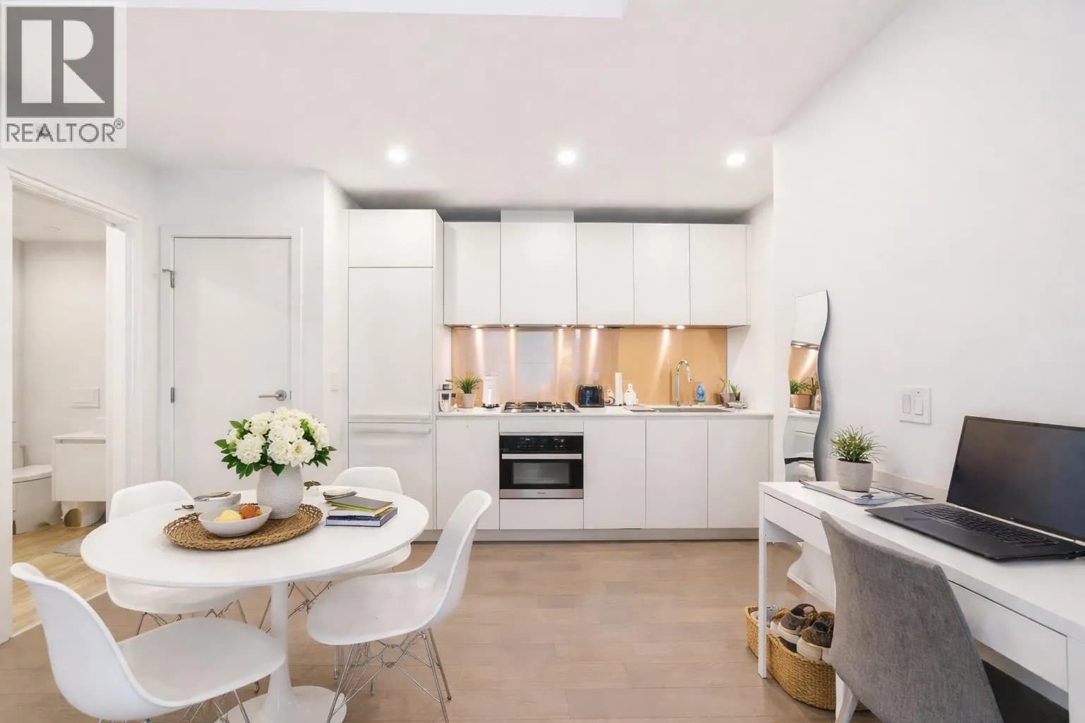 #306 1480 HOWE STREET, Vancouver, BC photo 4