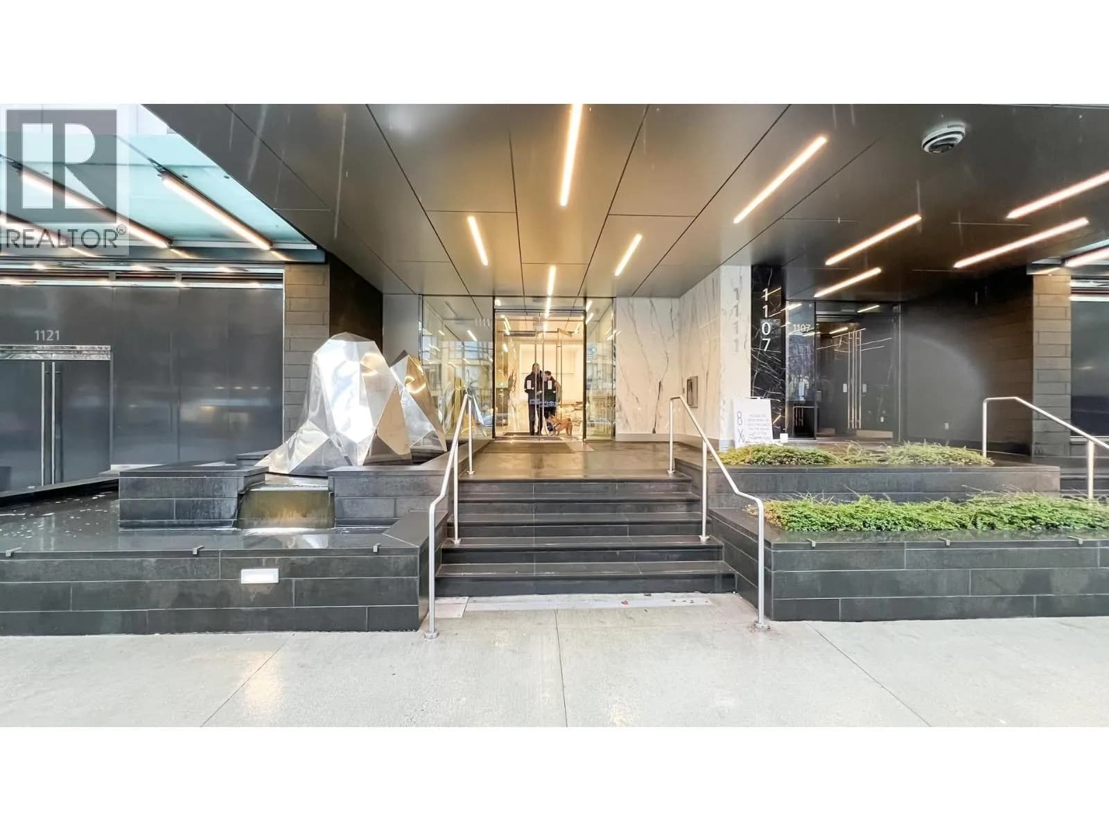 #2705 1111 RICHARDS STREET, Vancouver, BC photo 4
