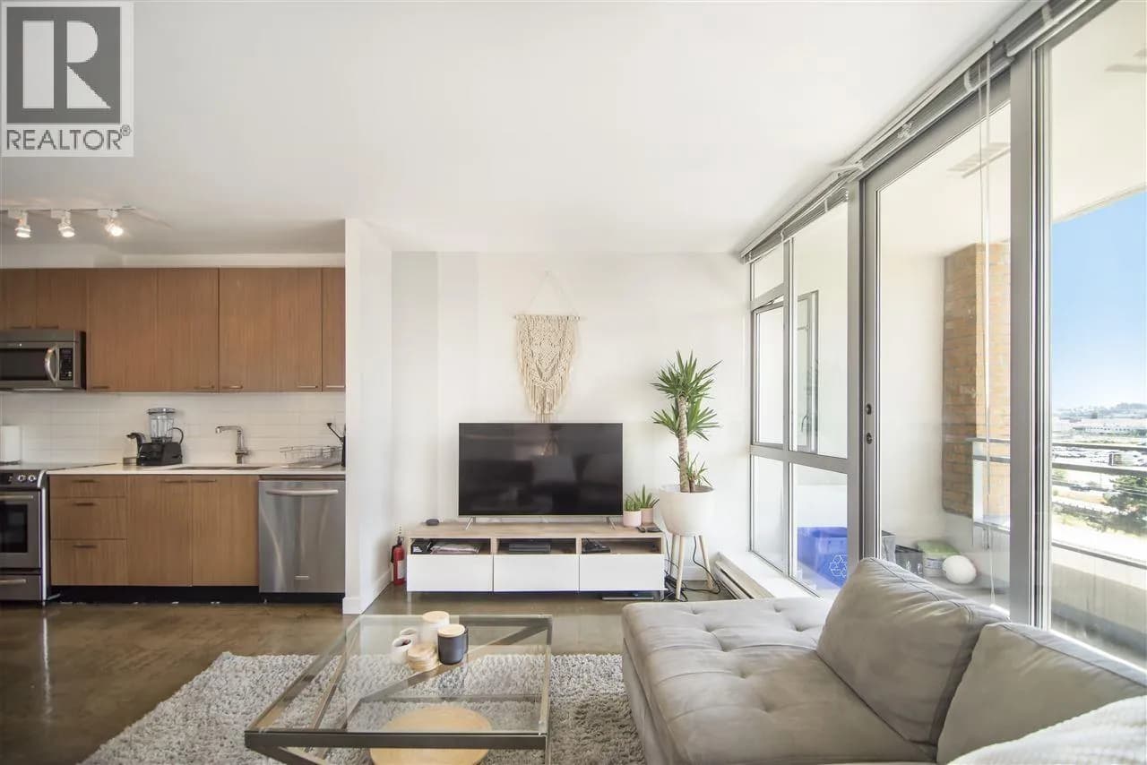 #720 221 UNION STREET, Vancouver, BC photo 3