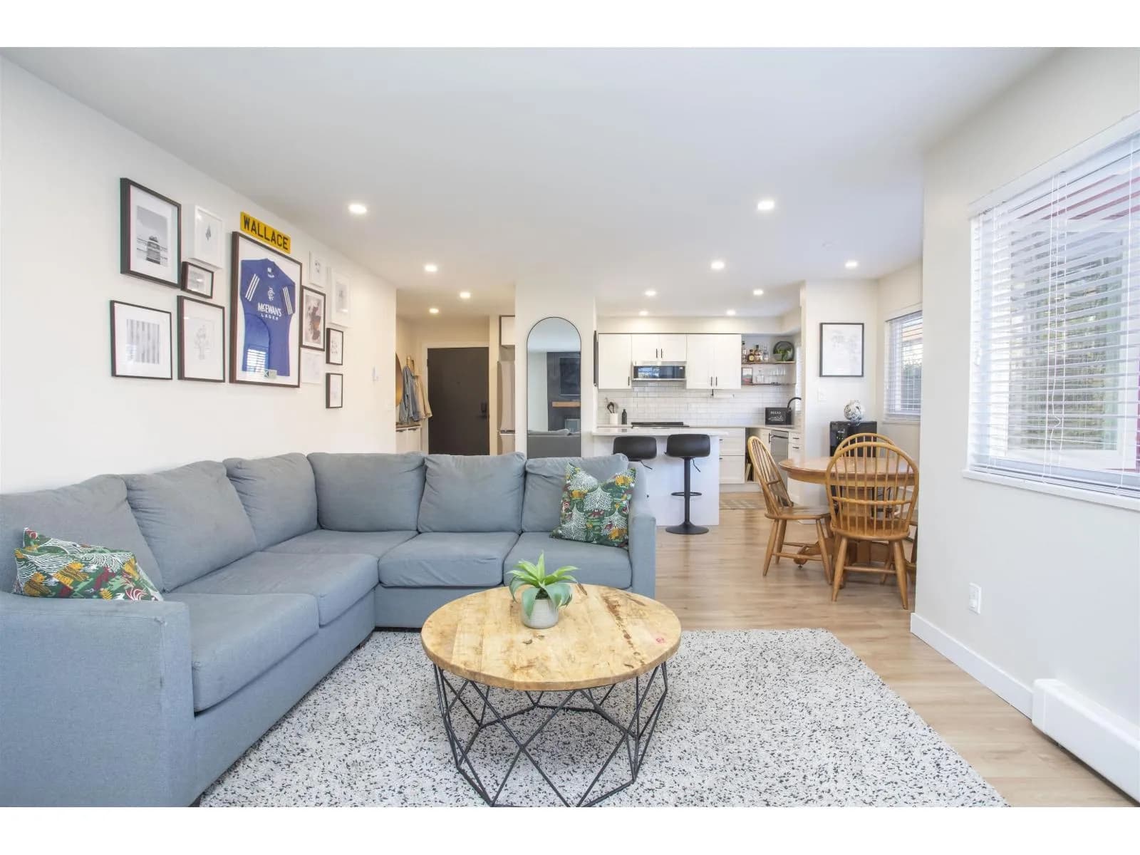 1381 MARTIN STREET, White Rock