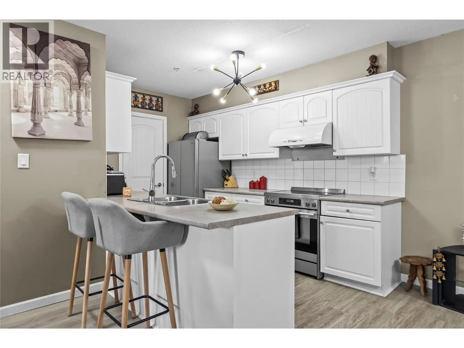 #205 140 Asher Road, Kelowna, BC photo 5