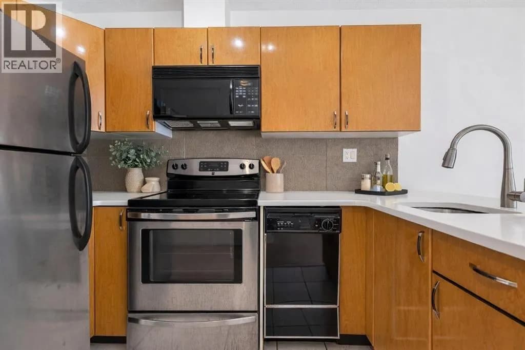 #805 939 HOMER STREET, Vancouver, BC photo 3