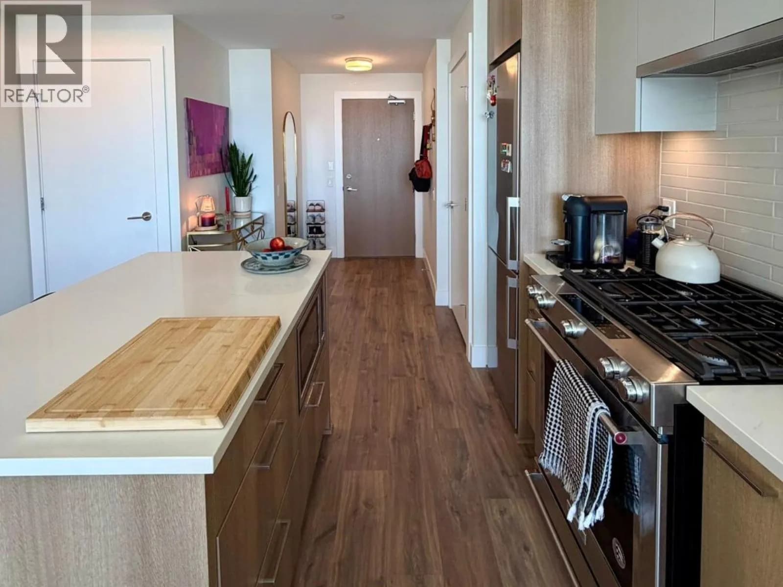 #1609 258 NELSON'S COURT, New Westminster, BC photo 4