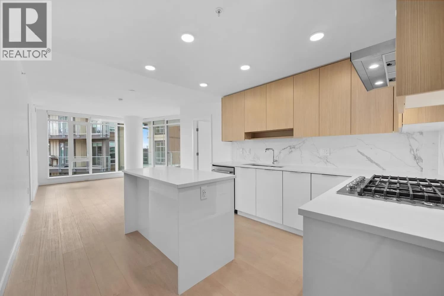 #202 7769 PARK CRESCENT, Burnaby, BC photo 4