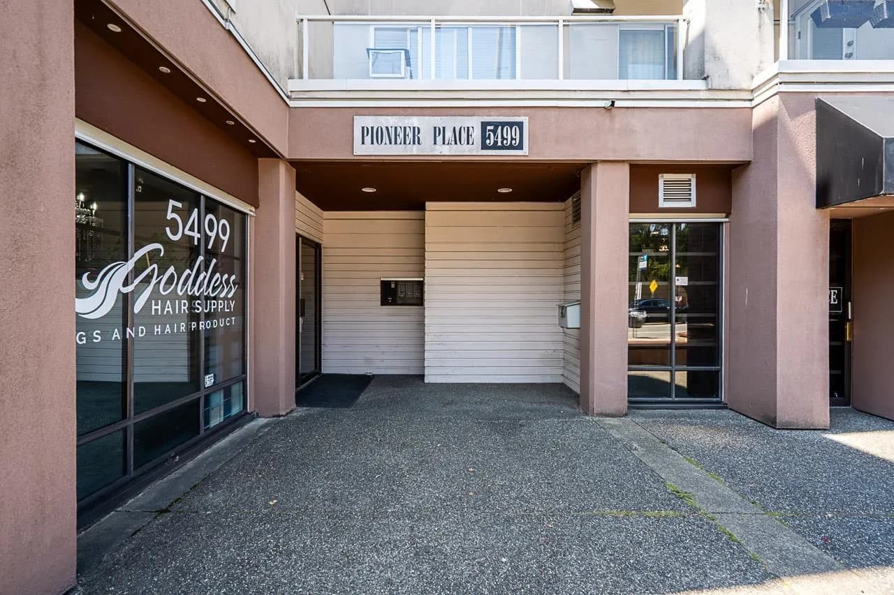 #206 5499 203 STREET, Langley, BC photo 3