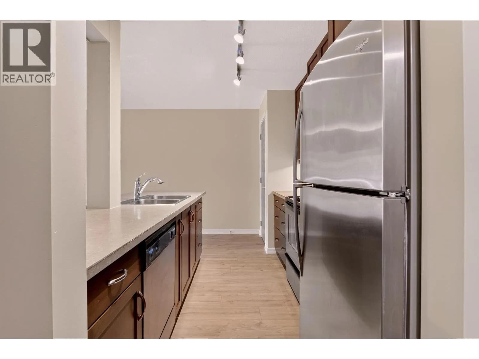 #104 1777 Water Street, Kelowna, BC photo 5