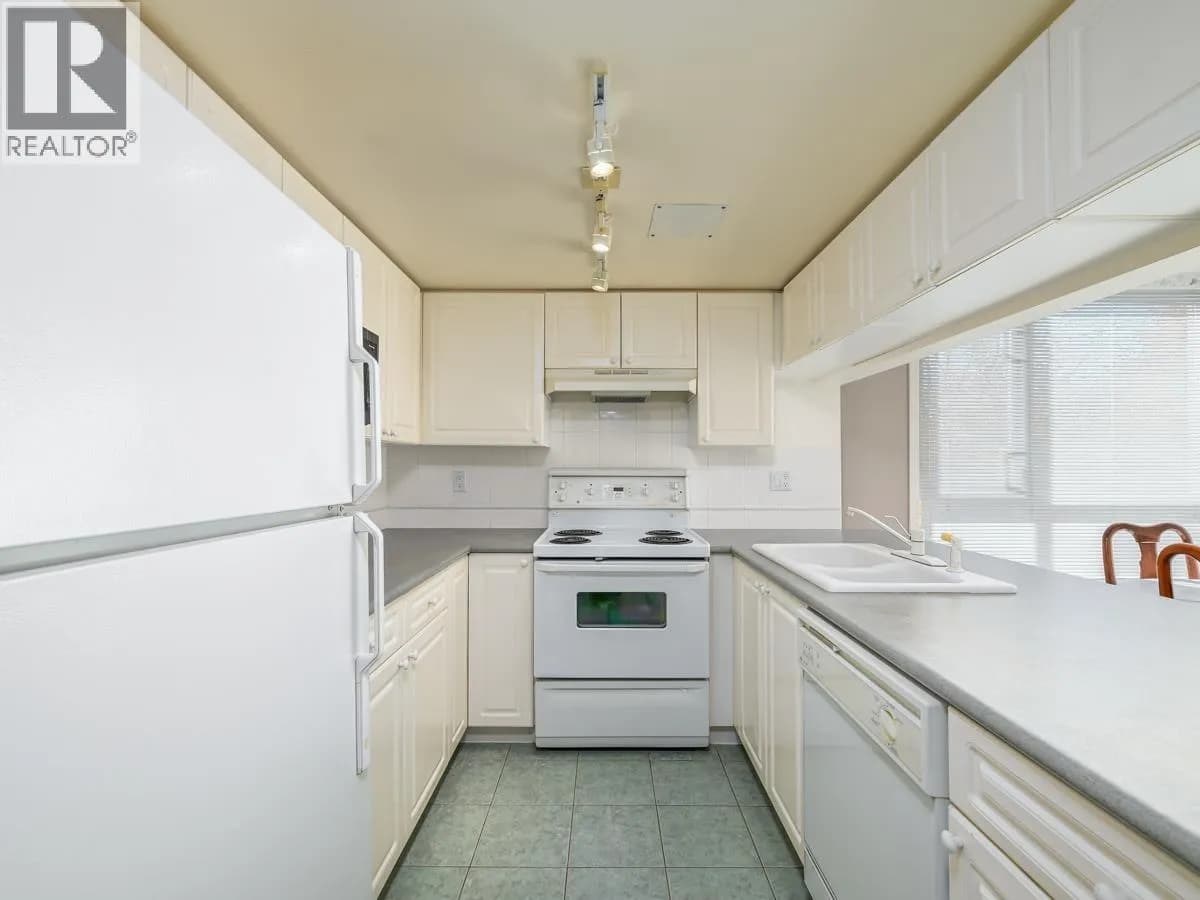 #201 5860 DOVER CRESCENT, Richmond, BC photo 5