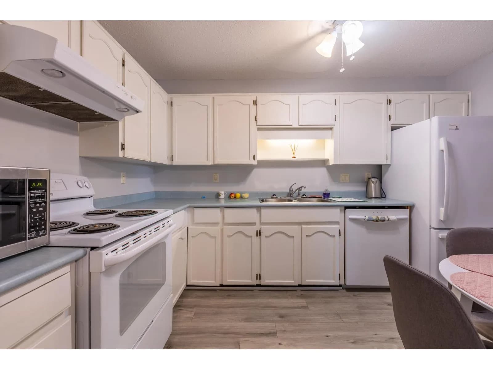 #211 31850 UNION AVENUE, Abbotsford, BC photo 2