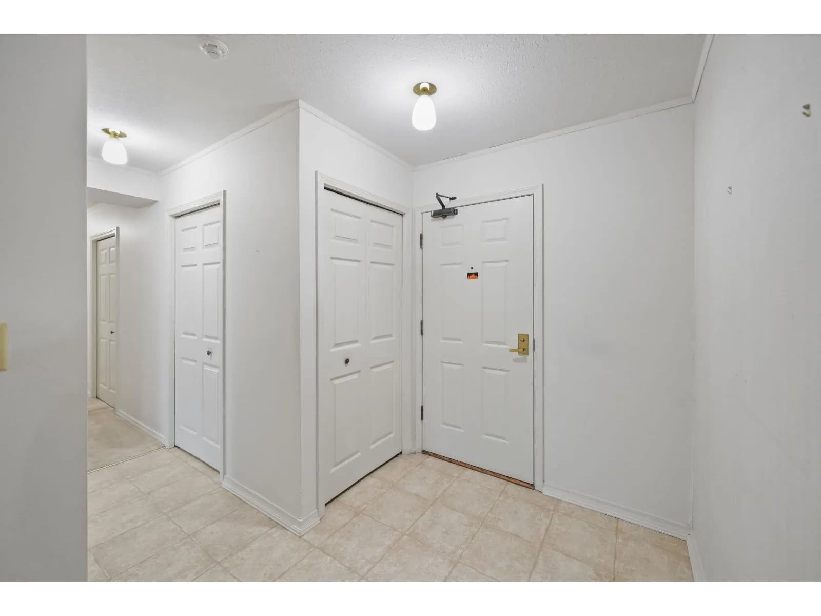 #405 1350 VIDAL STREET, White Rock, BC photo 2