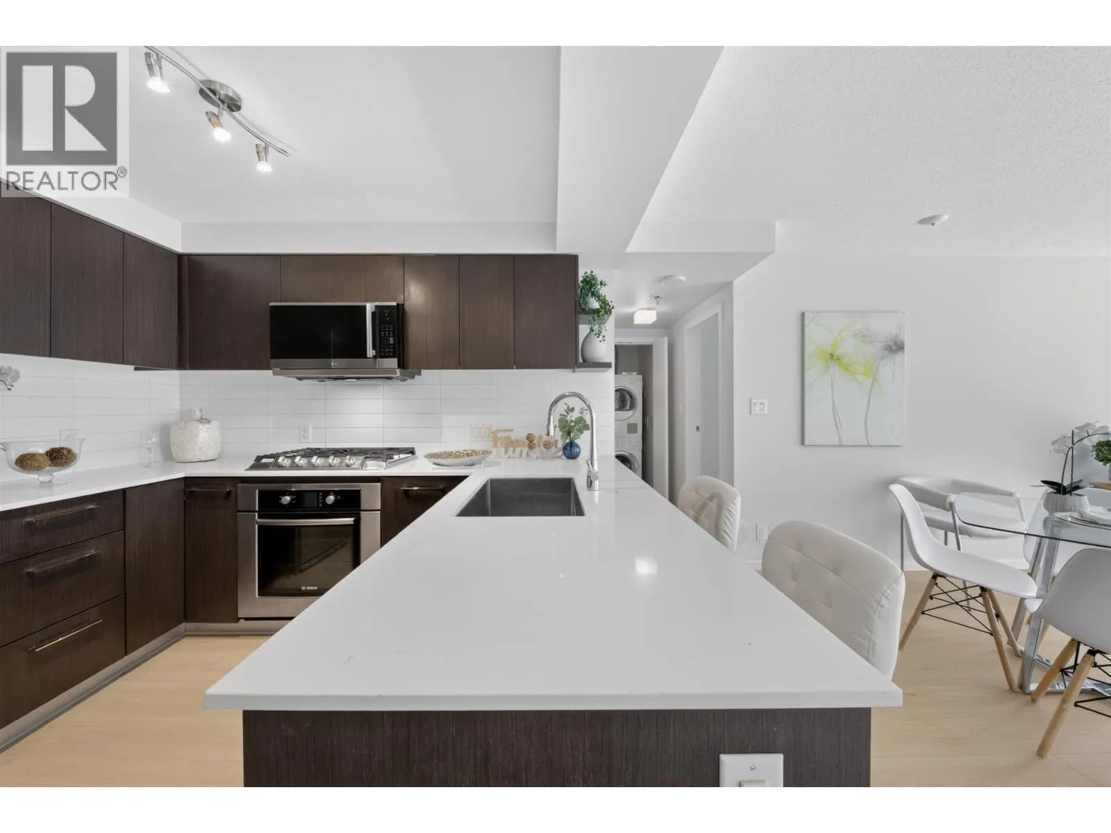 #916 7988 ACKROYD ROAD, Richmond, BC photo 4