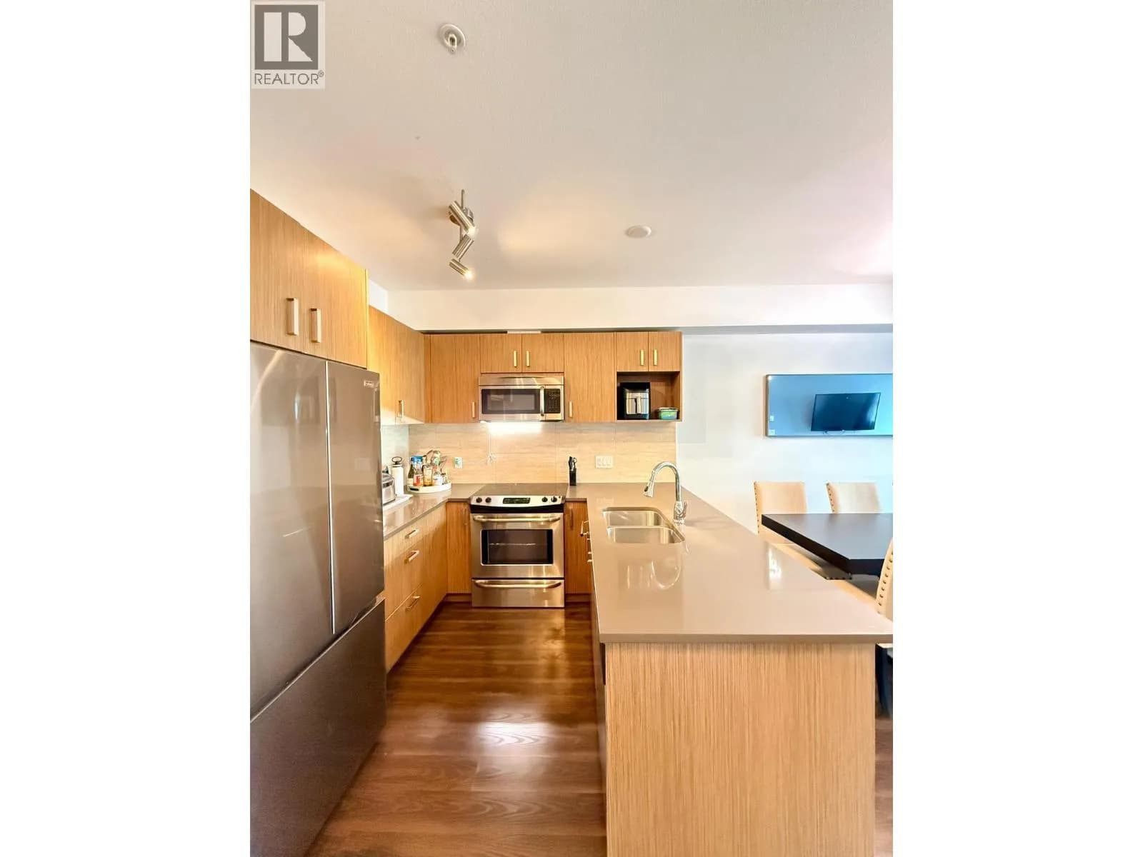 #308 12040 222 STREET, Maple Ridge, BC photo 2