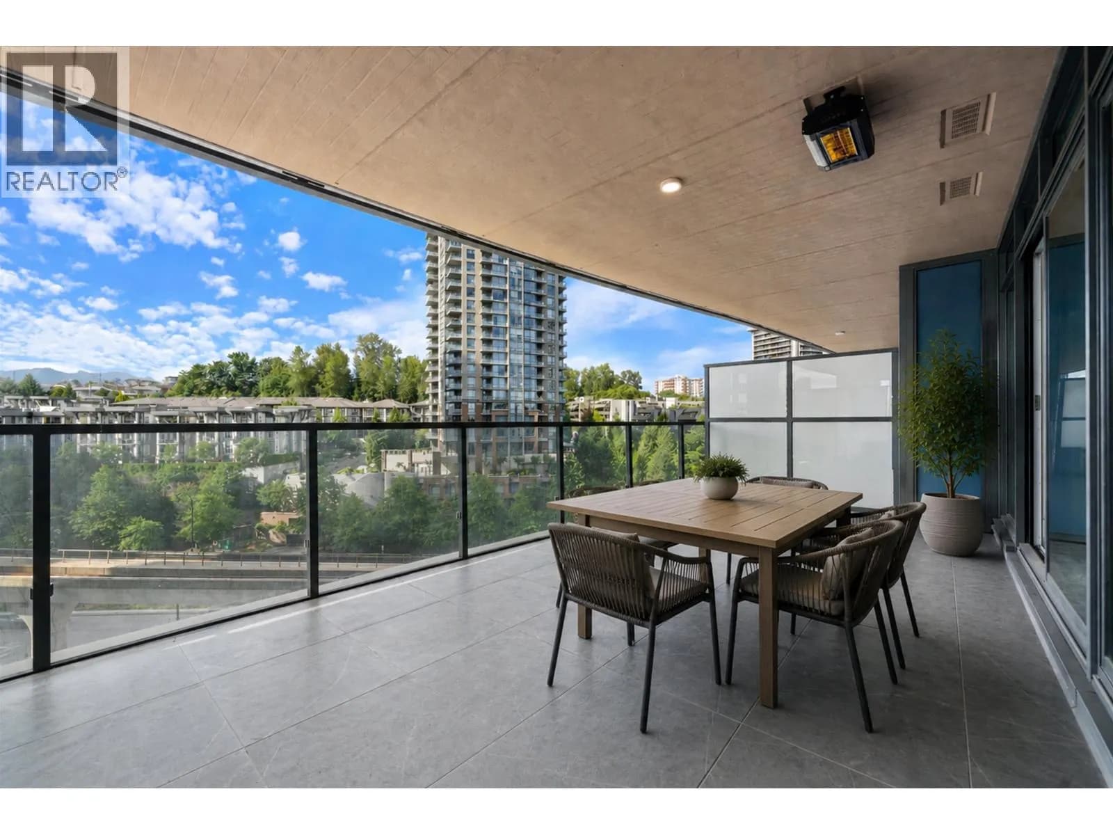 #505 4890 LOUGHEED HIGHWAY, Burnaby, BC photo 2