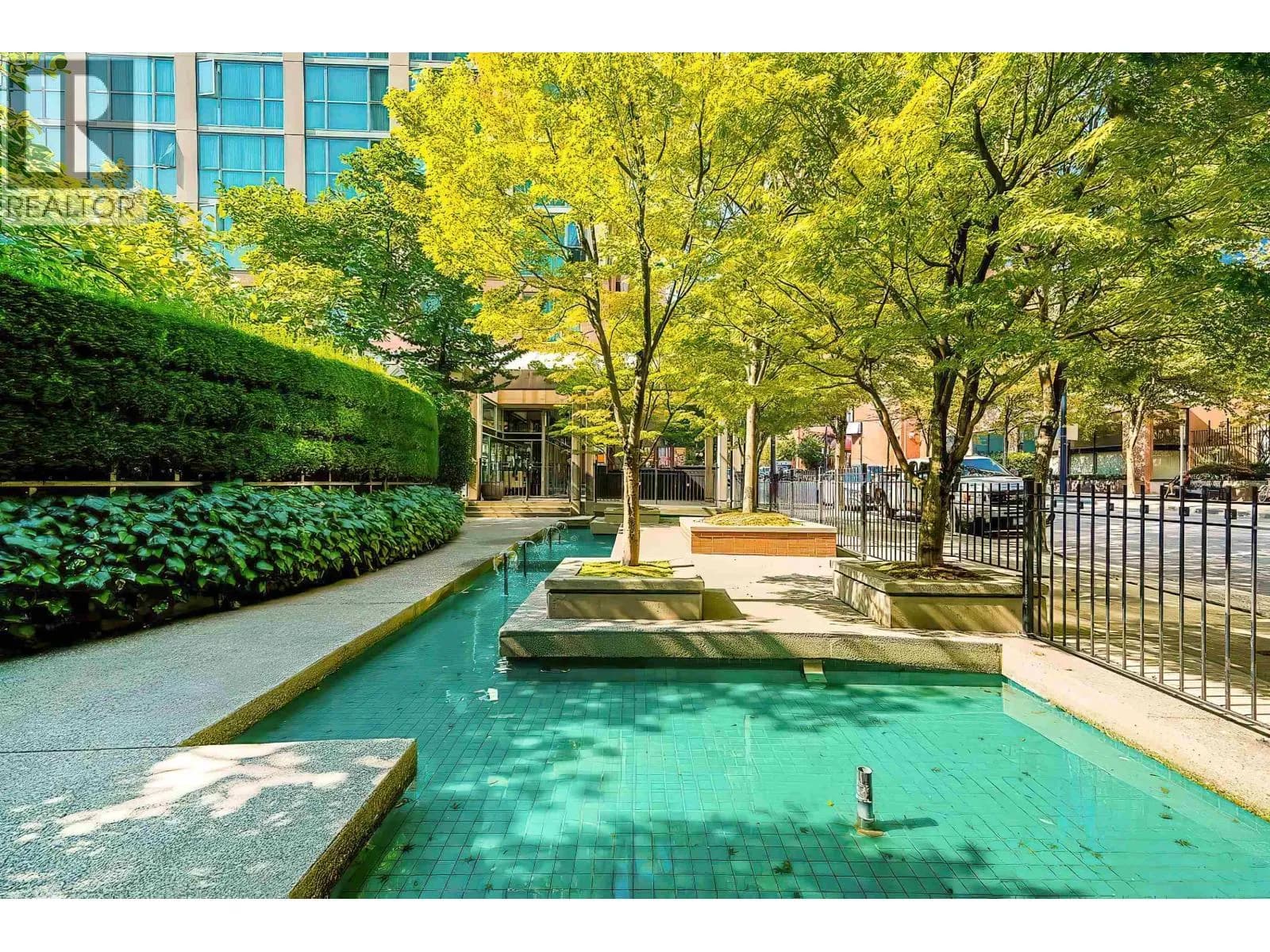 #2303 1188 HOWE STREET, Vancouver, BC photo 2
