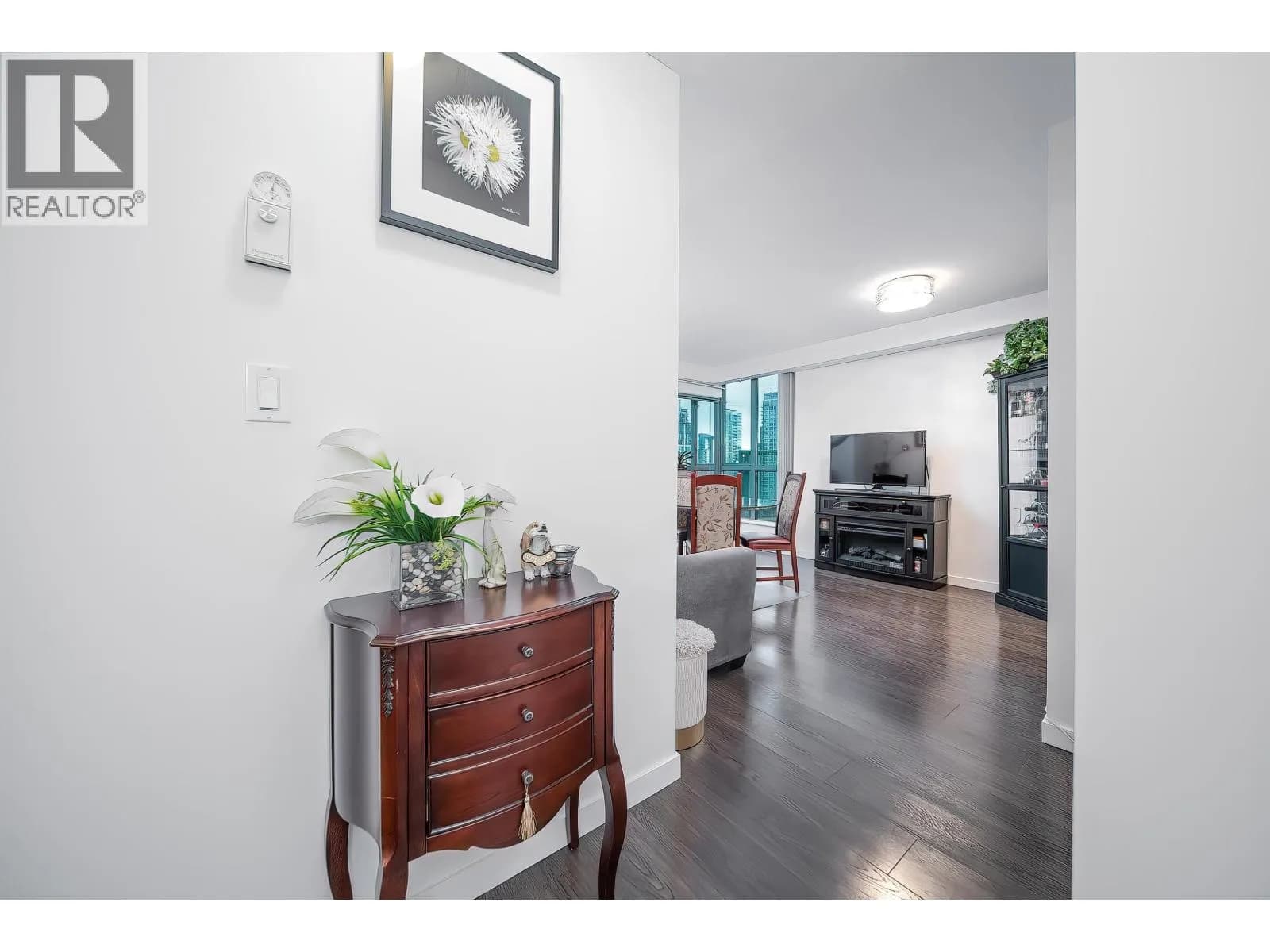 #2303 1188 HOWE STREET, Vancouver, BC photo 3
