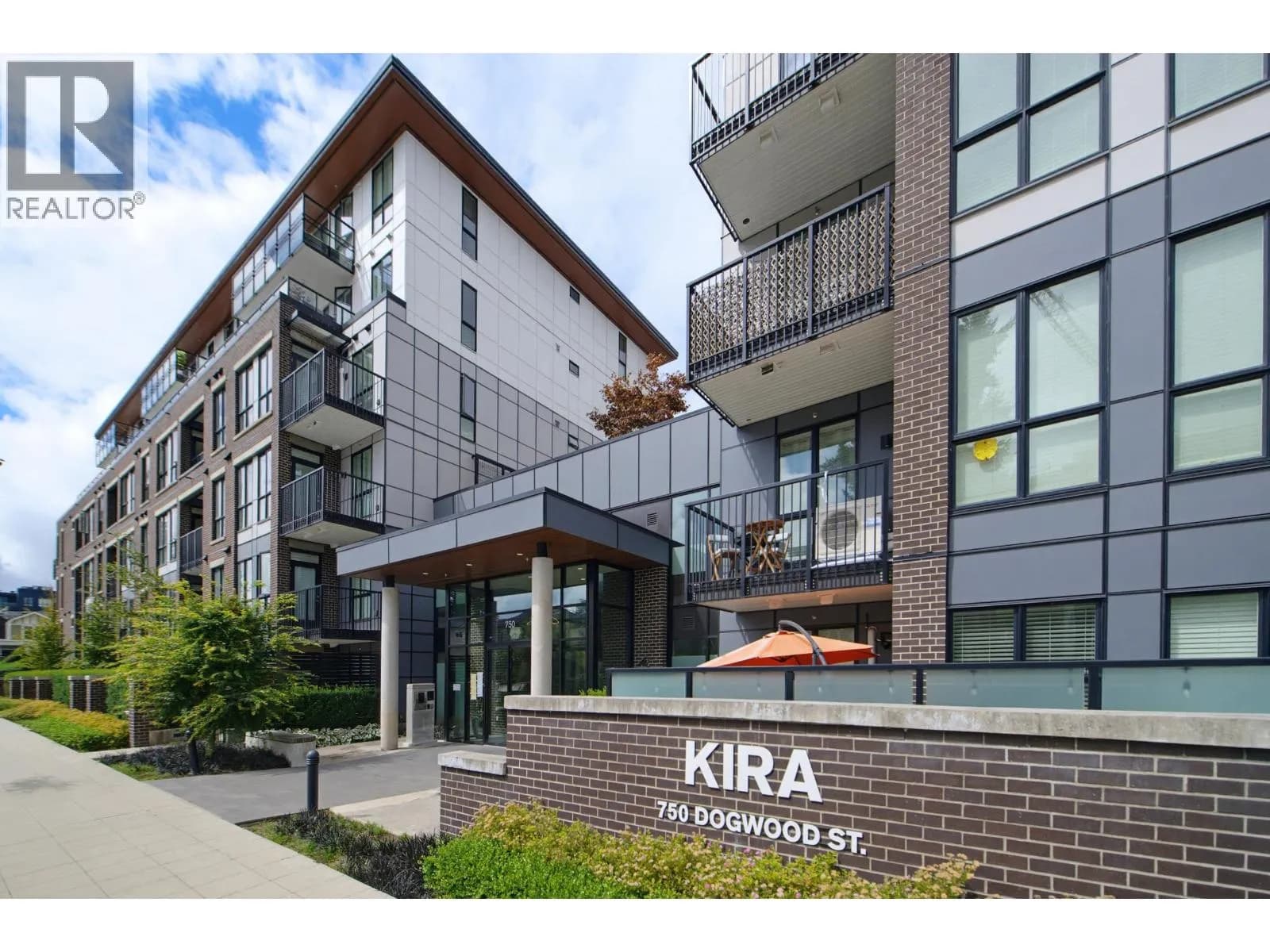#220 750 DOGWOOD STREET, Coquitlam, BC photo 2