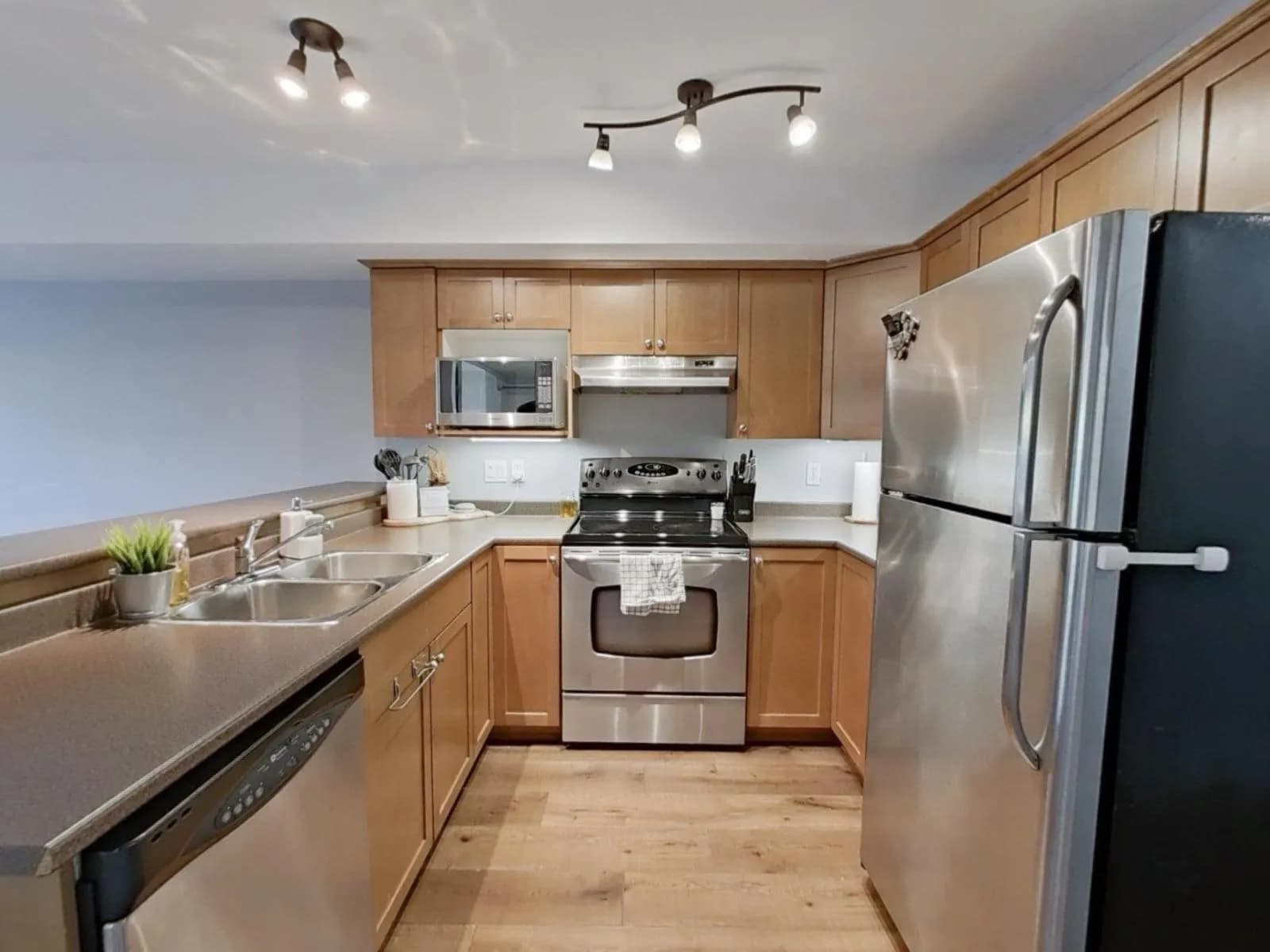 #201 8955 EDWARD STREET, Chilliwack, BC photo 4