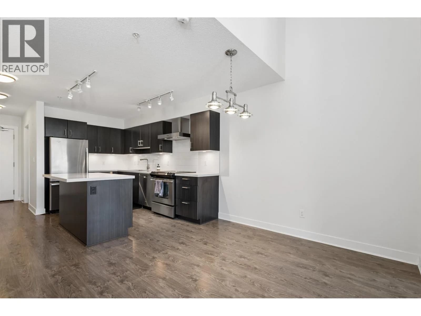 #605 500 ROYAL AVENUE, New Westminster, BC photo 5