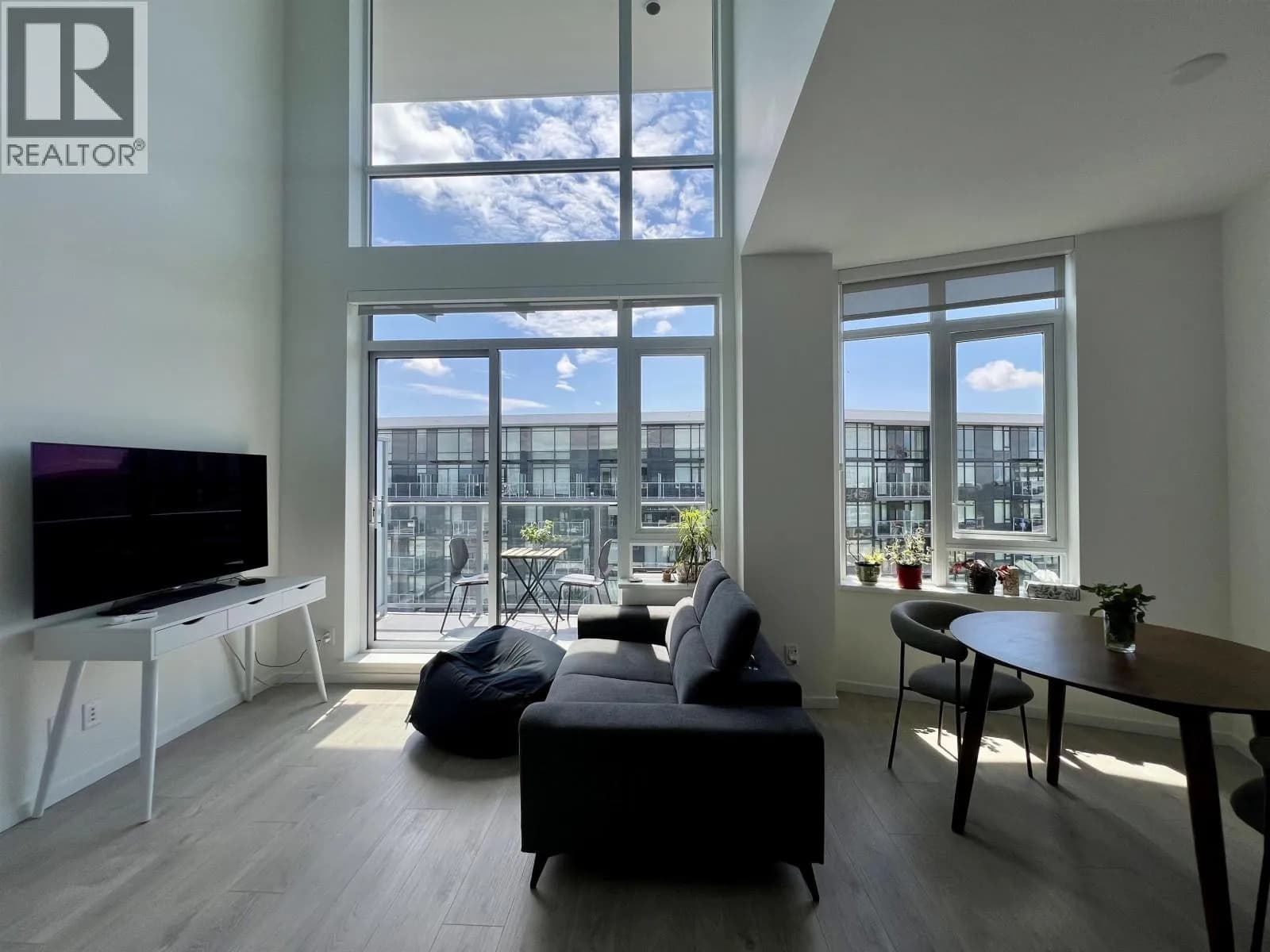 #1310 6300 MINORU BOULEVARD, Richmond, BC photo 2