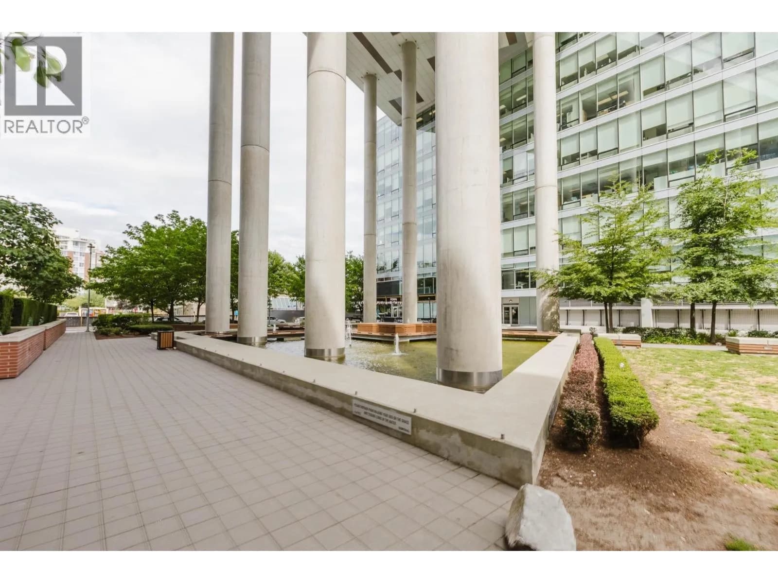 #1821 1618 QUEBEC STREET, Vancouver, BC photo 4