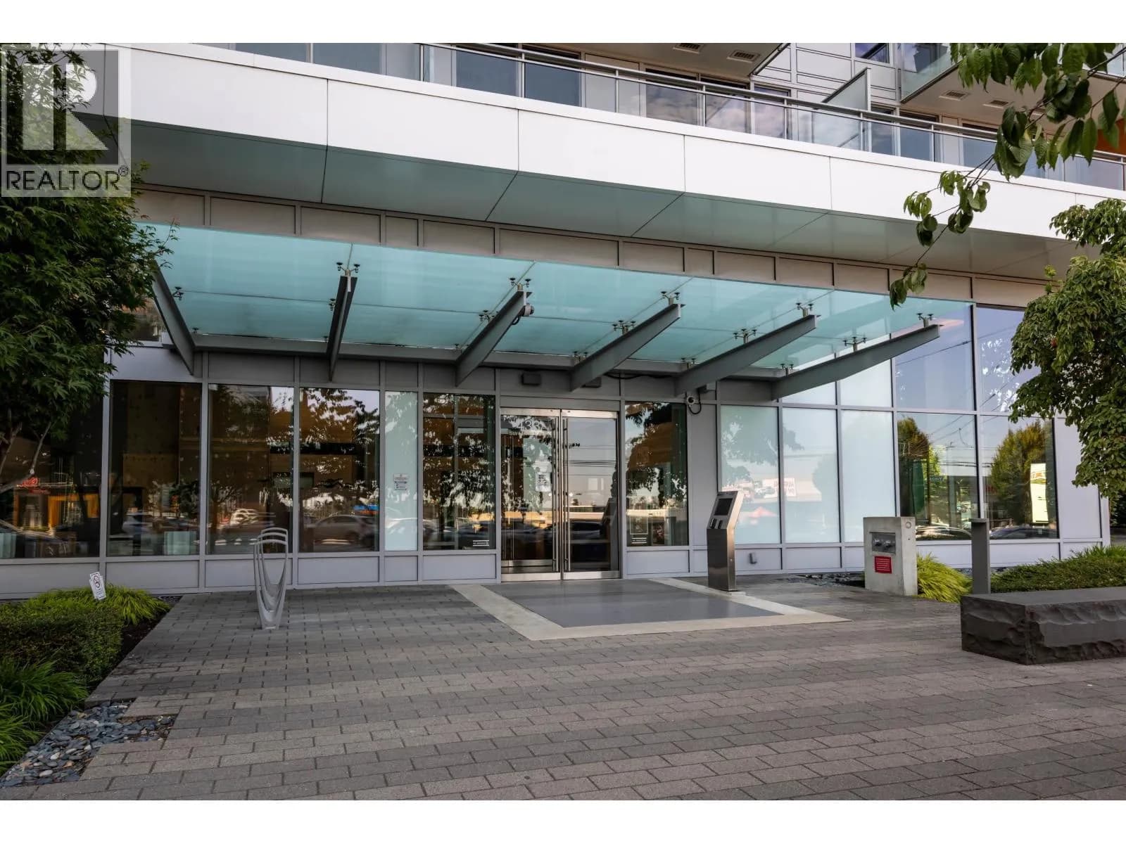 #512 433 SW MARINE DRIVE, Vancouver, BC photo 2