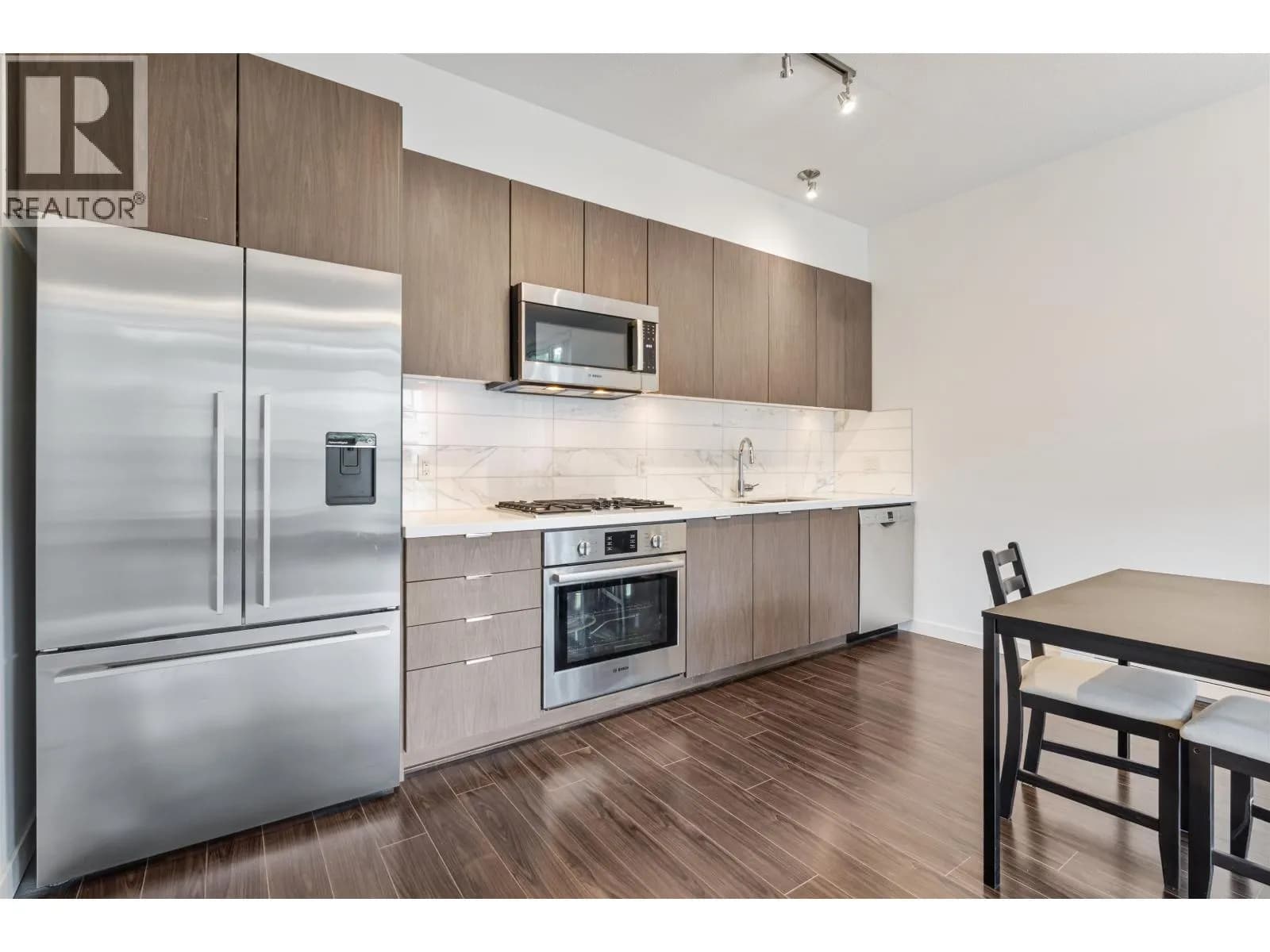 #301 3168 RIVERWALK AVENUE, Vancouver, BC photo 2