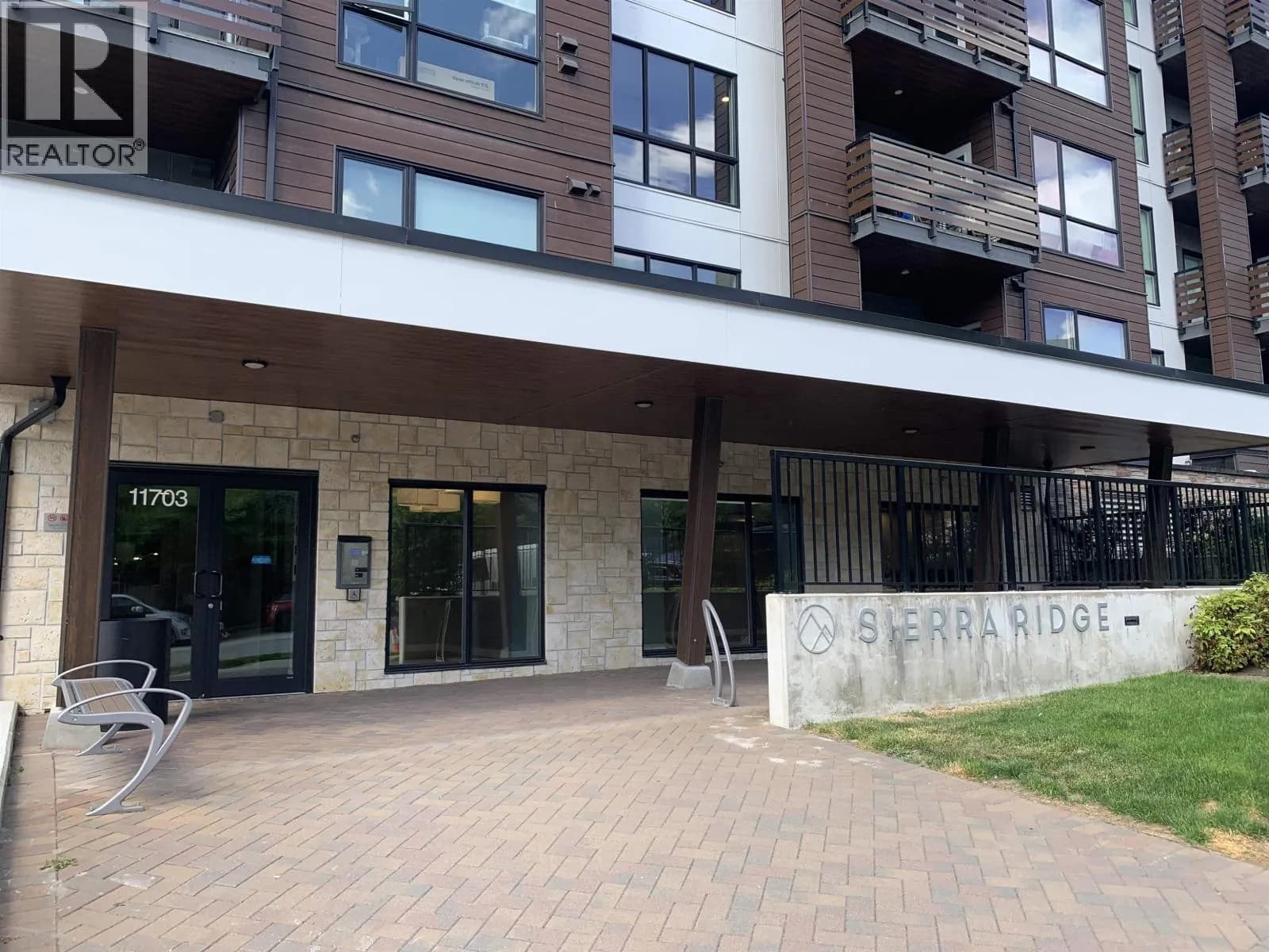 Sierra Ridge, 11703 Fraser Street, Maple Ridge