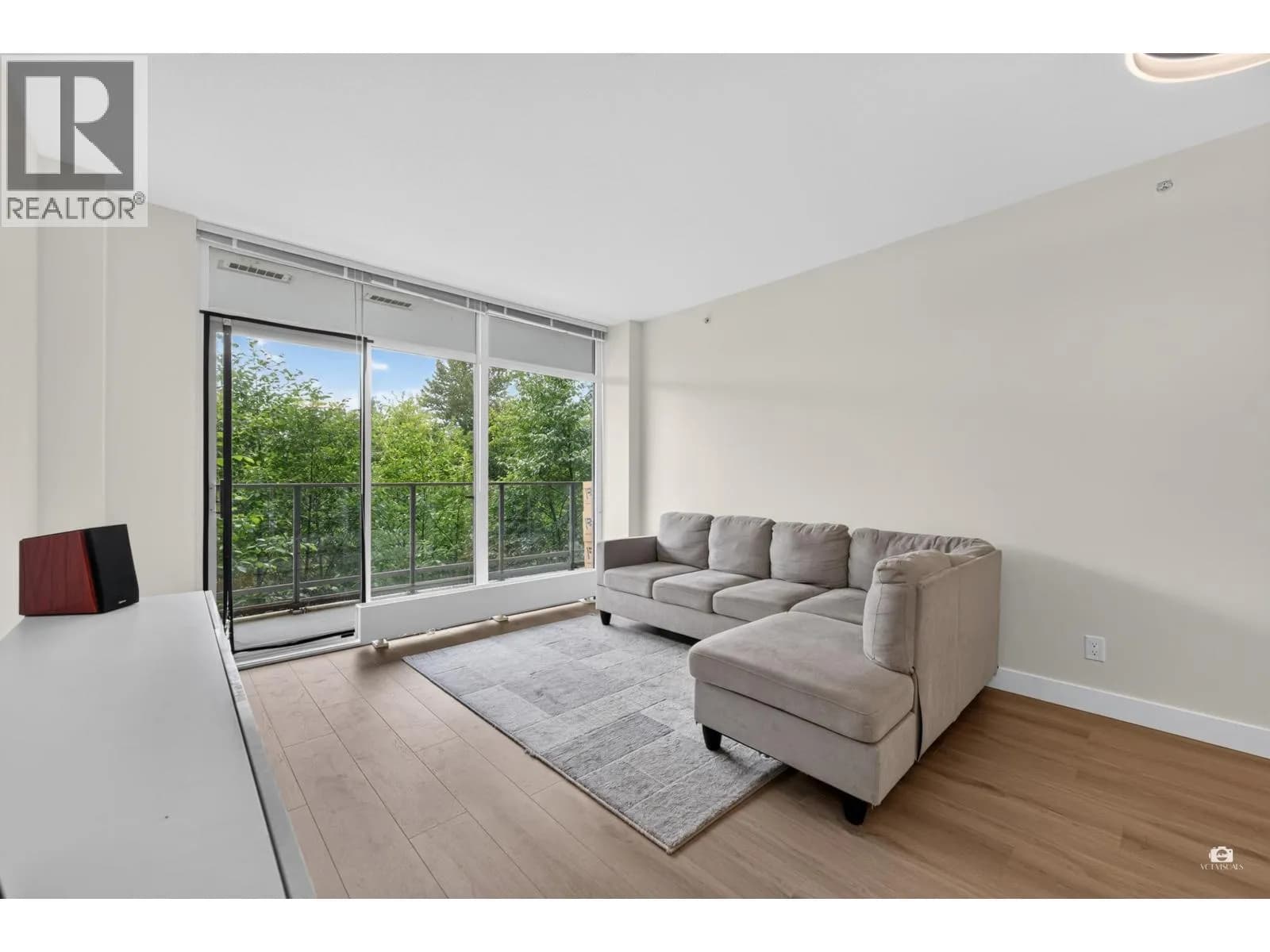 #105 8940 UNIVERSITY CRESCENT, Burnaby, BC photo 5