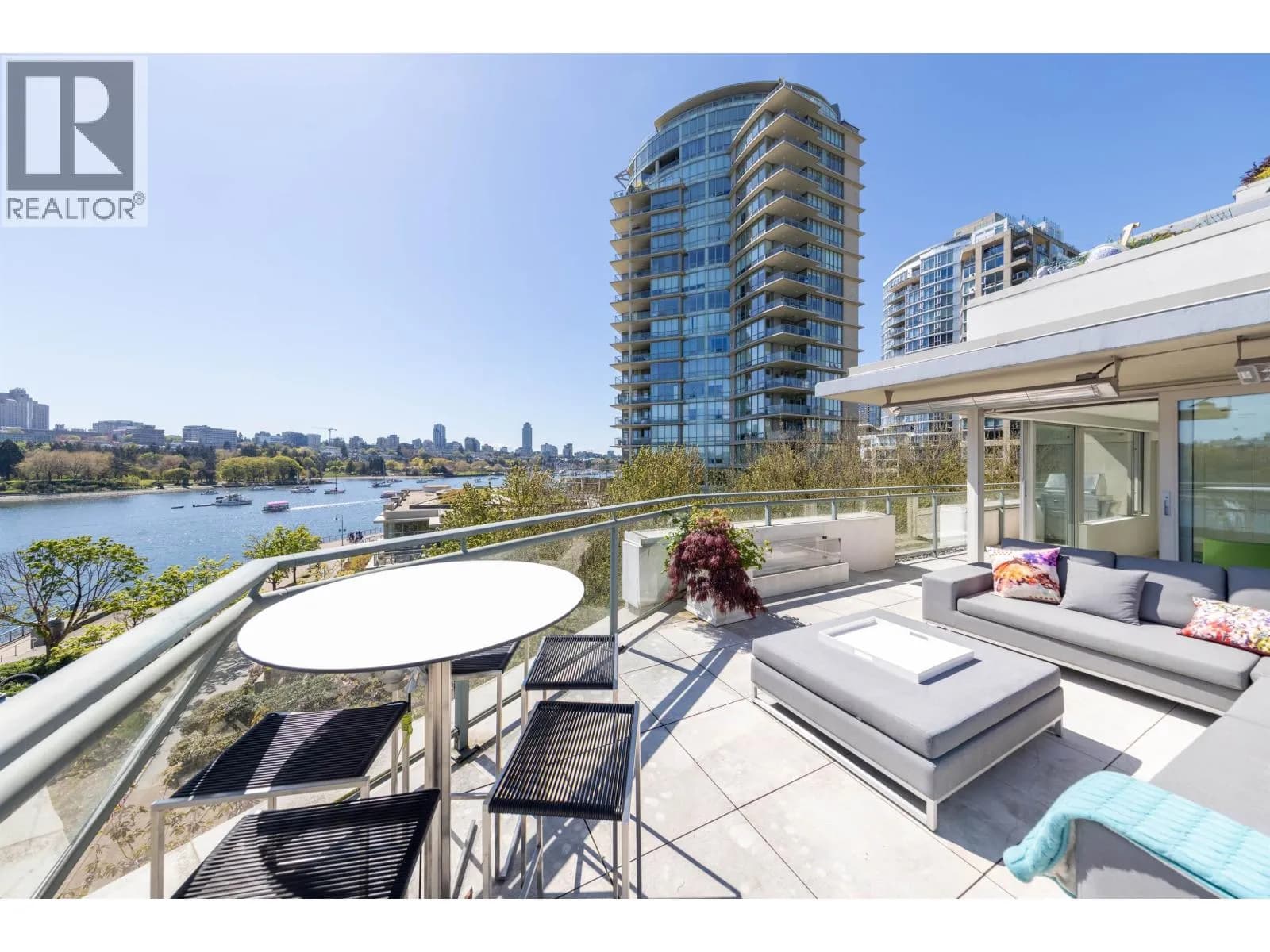#606 1288 MARINASIDE CRESCENT, Vancouver, BC photo 5