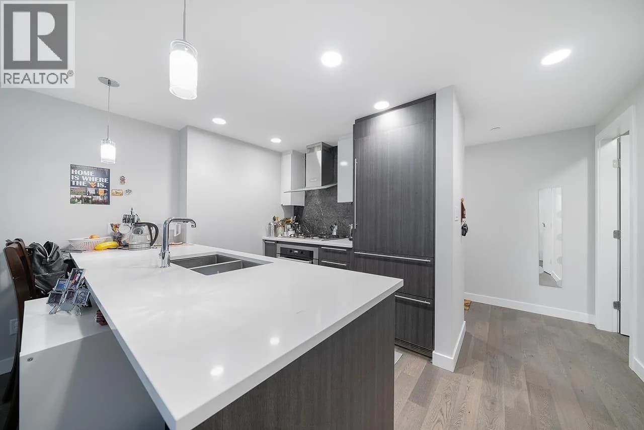 #402 5033 CAMBIE STREET, Vancouver, BC photo 5