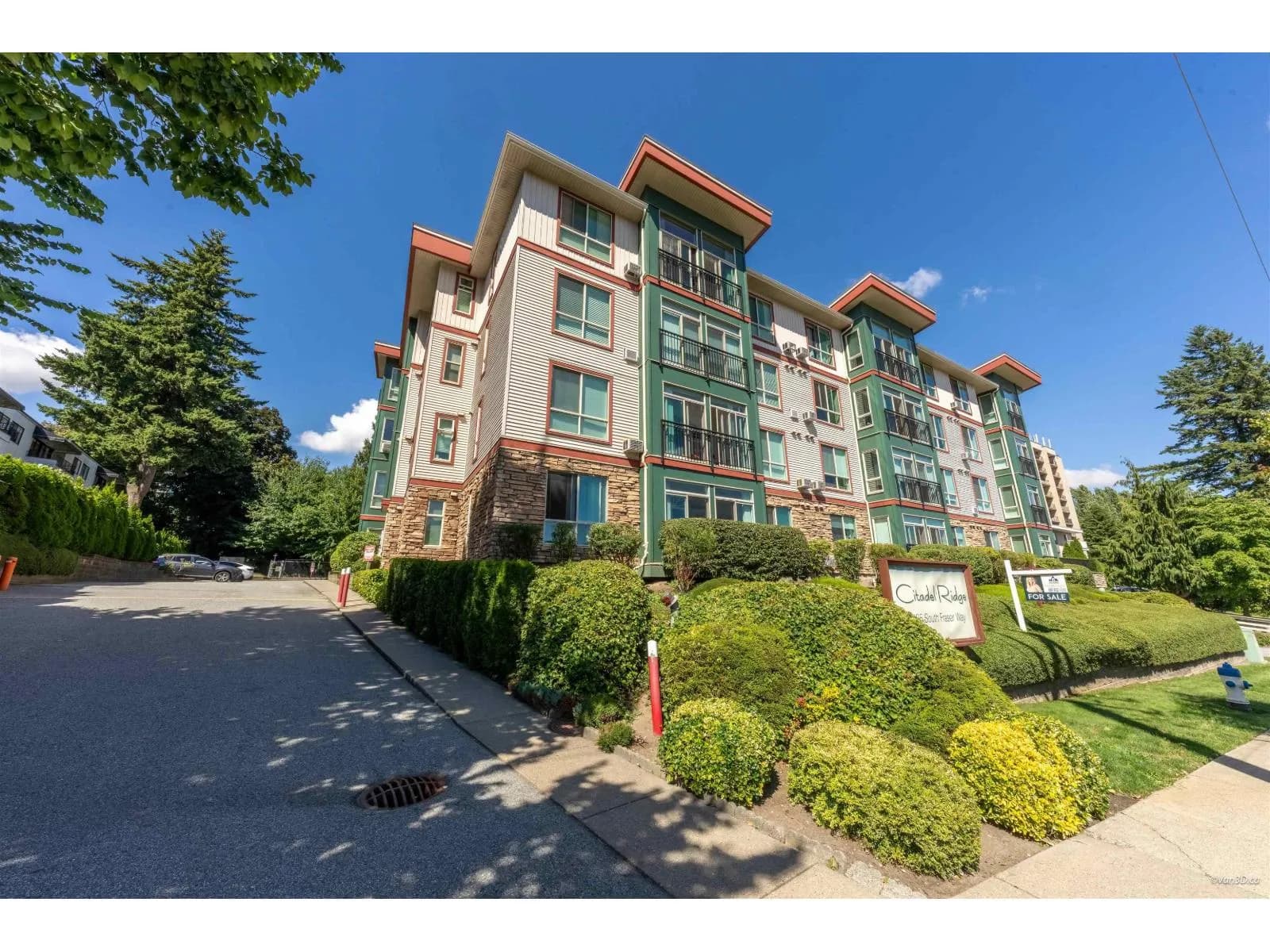 #207 33485 SOUTH FRASER WAY, Abbotsford, BC photo 2
