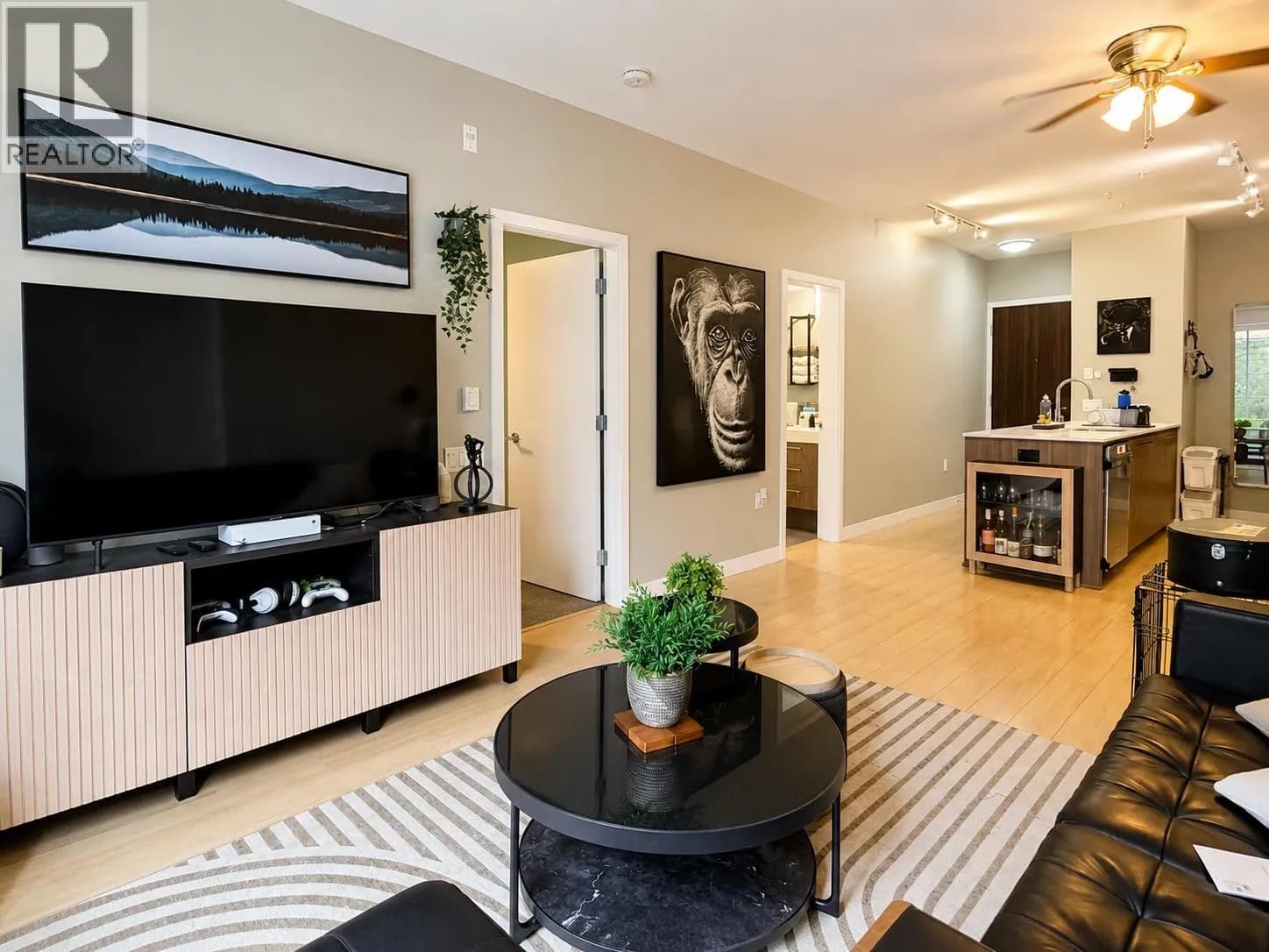 618 COMO LAKE AVENUE, Coquitlam